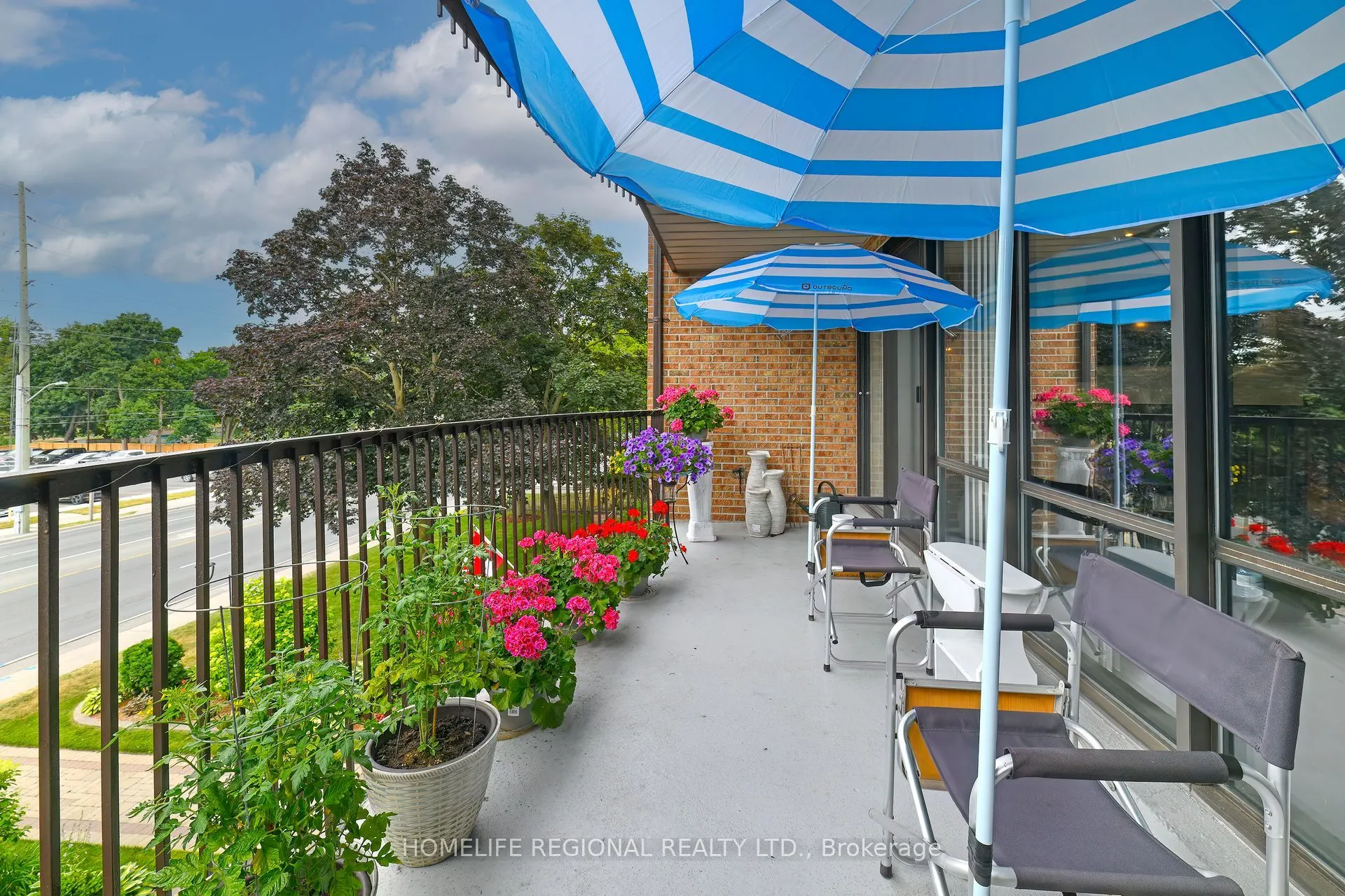 337 Simcoe Street N, #306