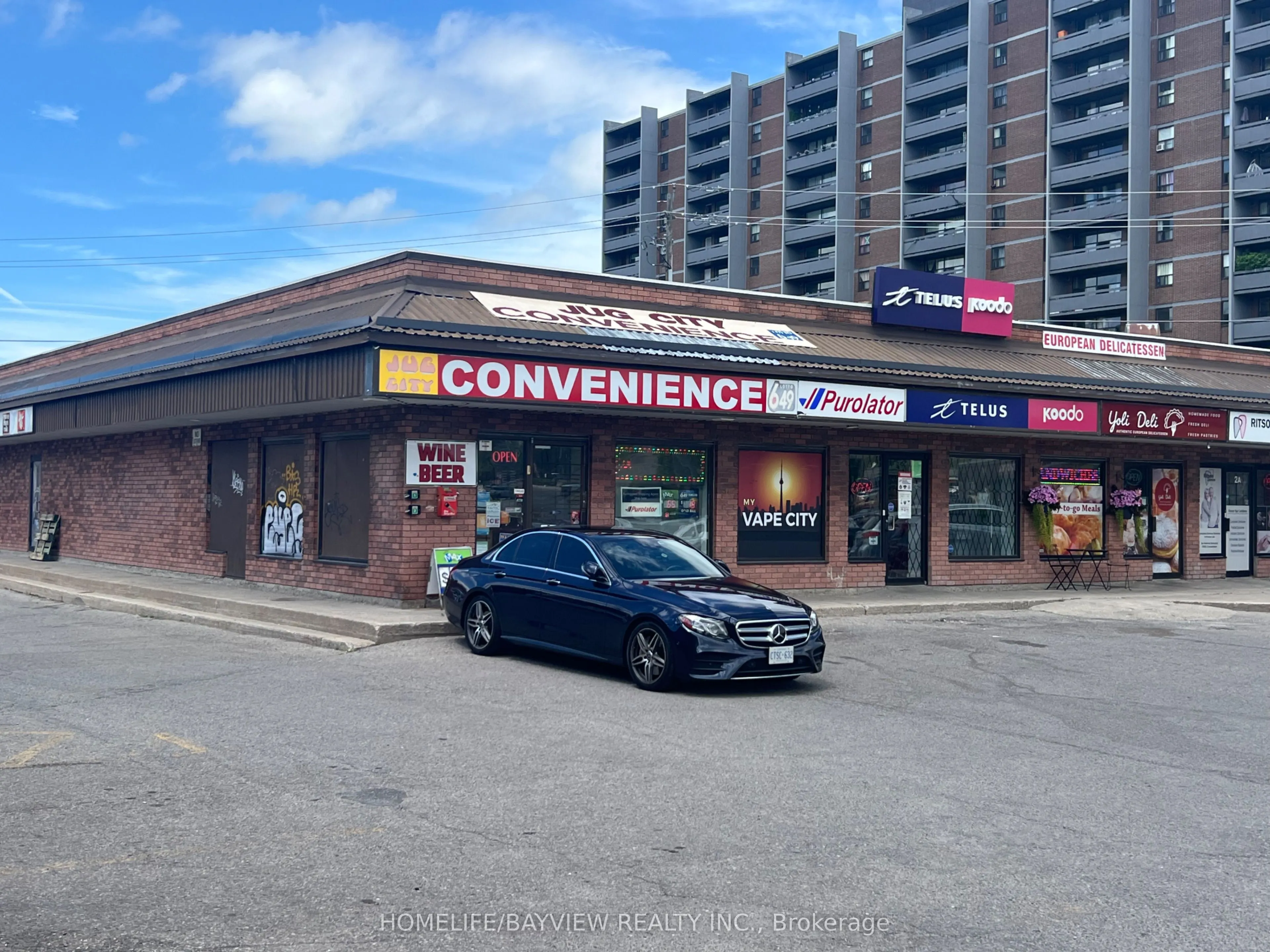 1330 Ritson Road N, #1