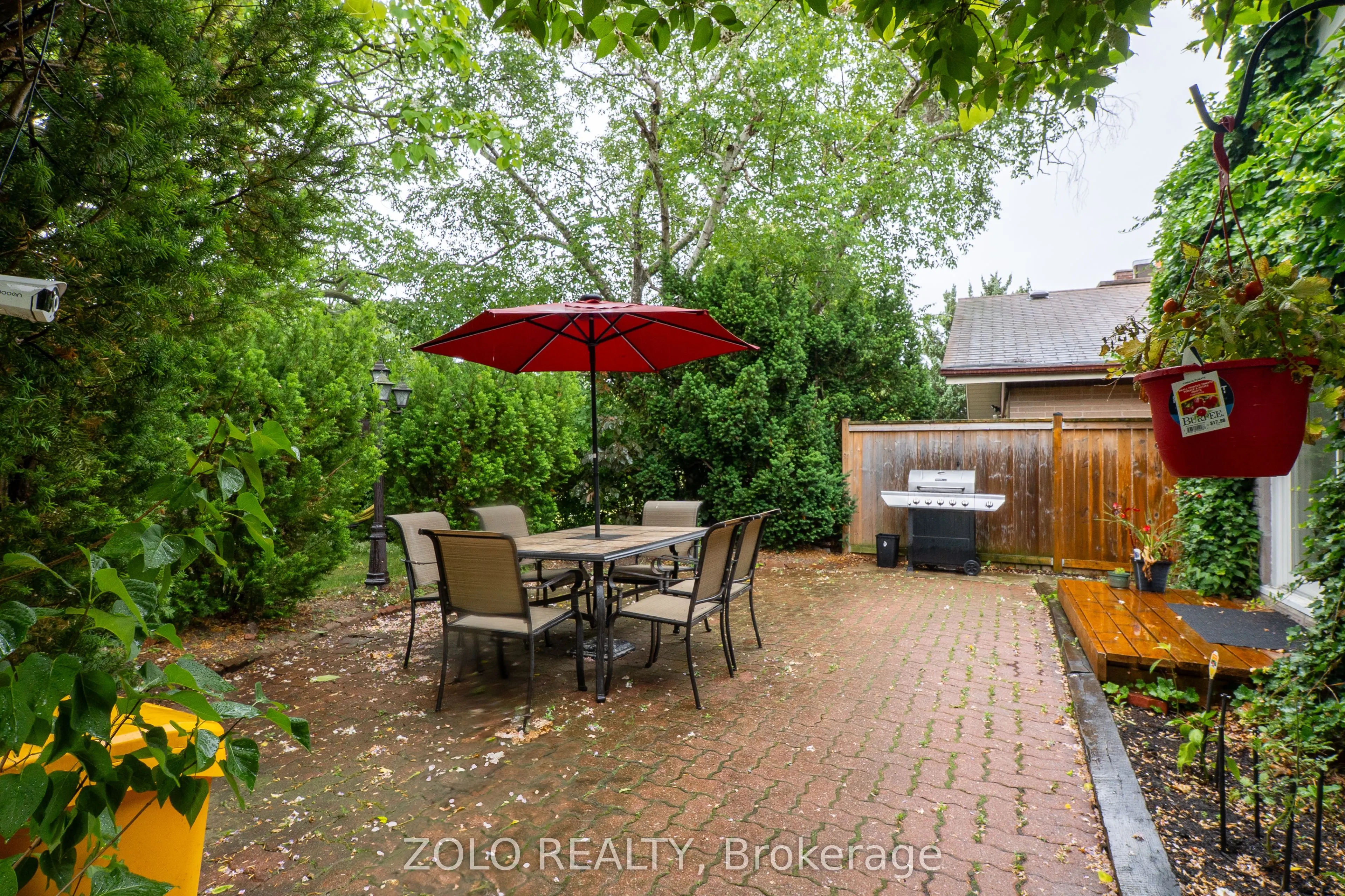 24 Panmure Crescent E