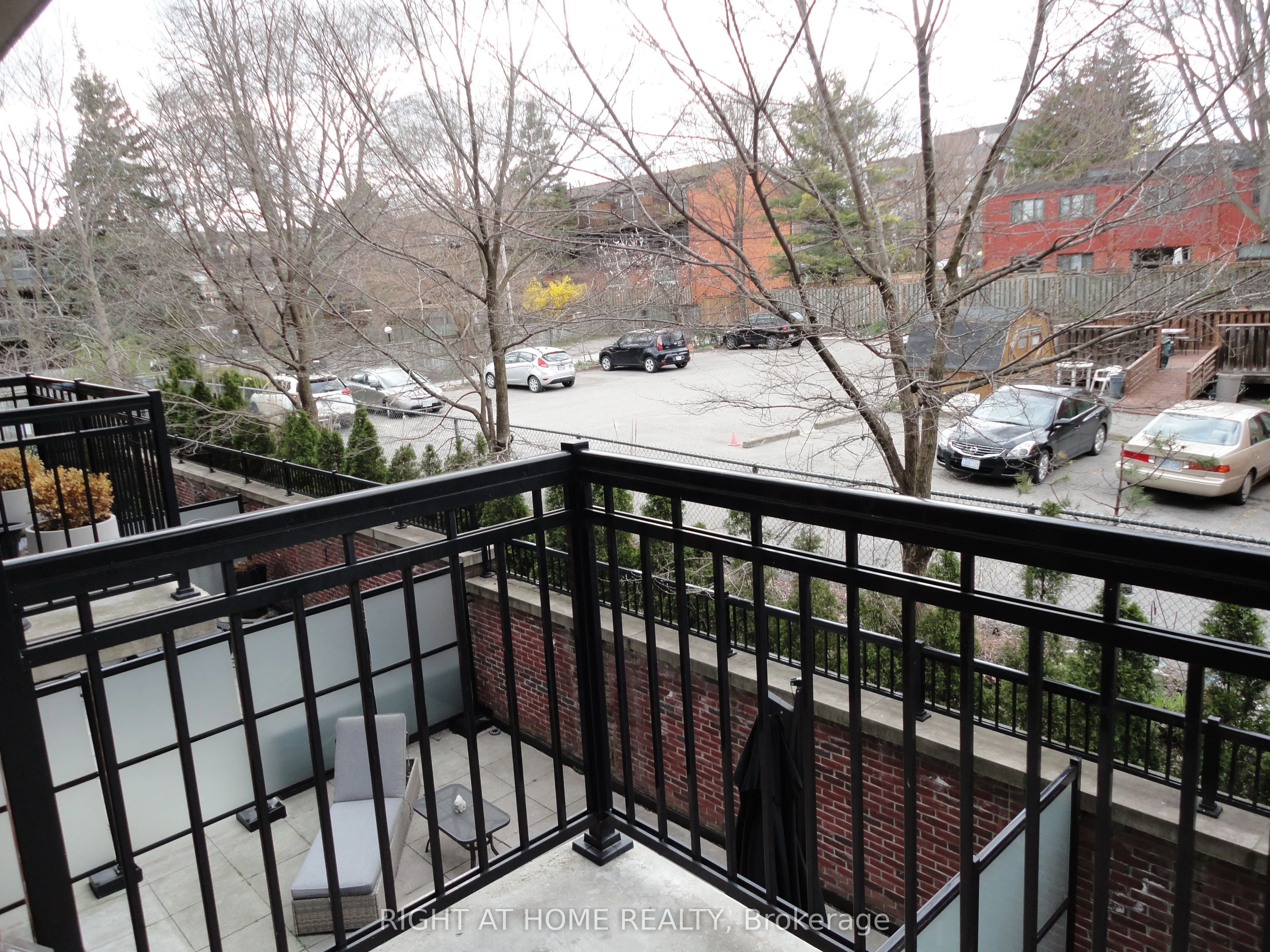 66 Kippendavie Avenue, #217