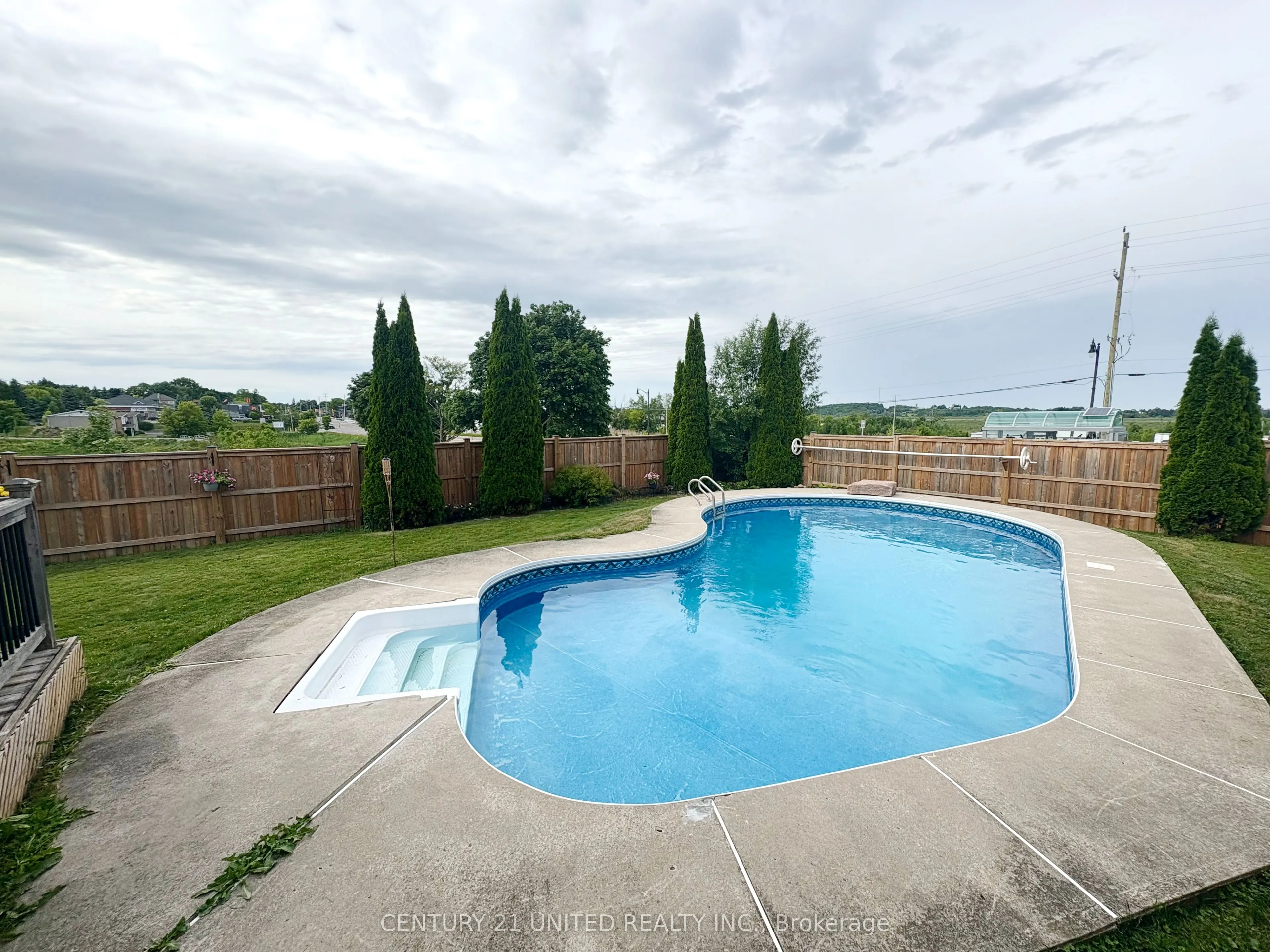 3 Greenway Boulevard