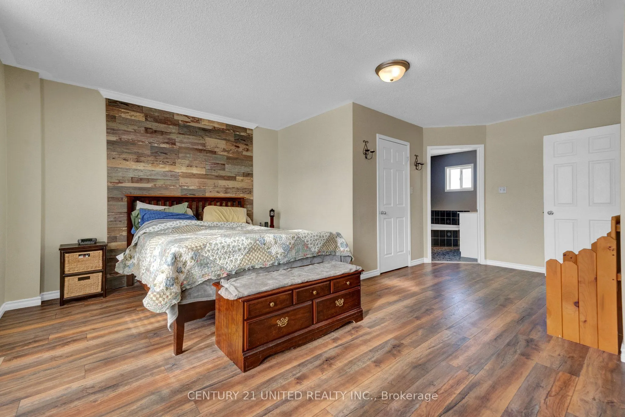 3 Greenway Boulevard