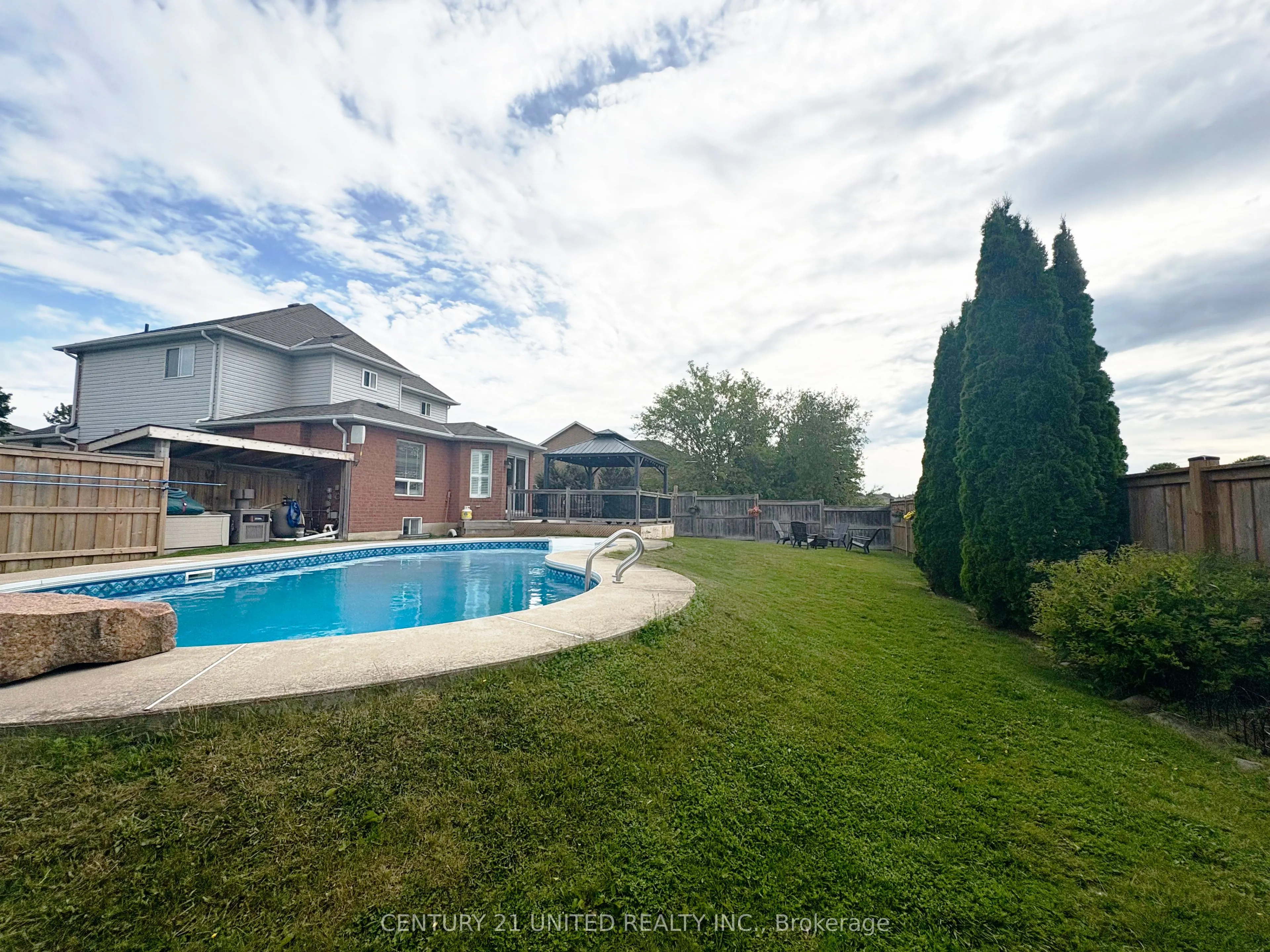3 Greenway Boulevard