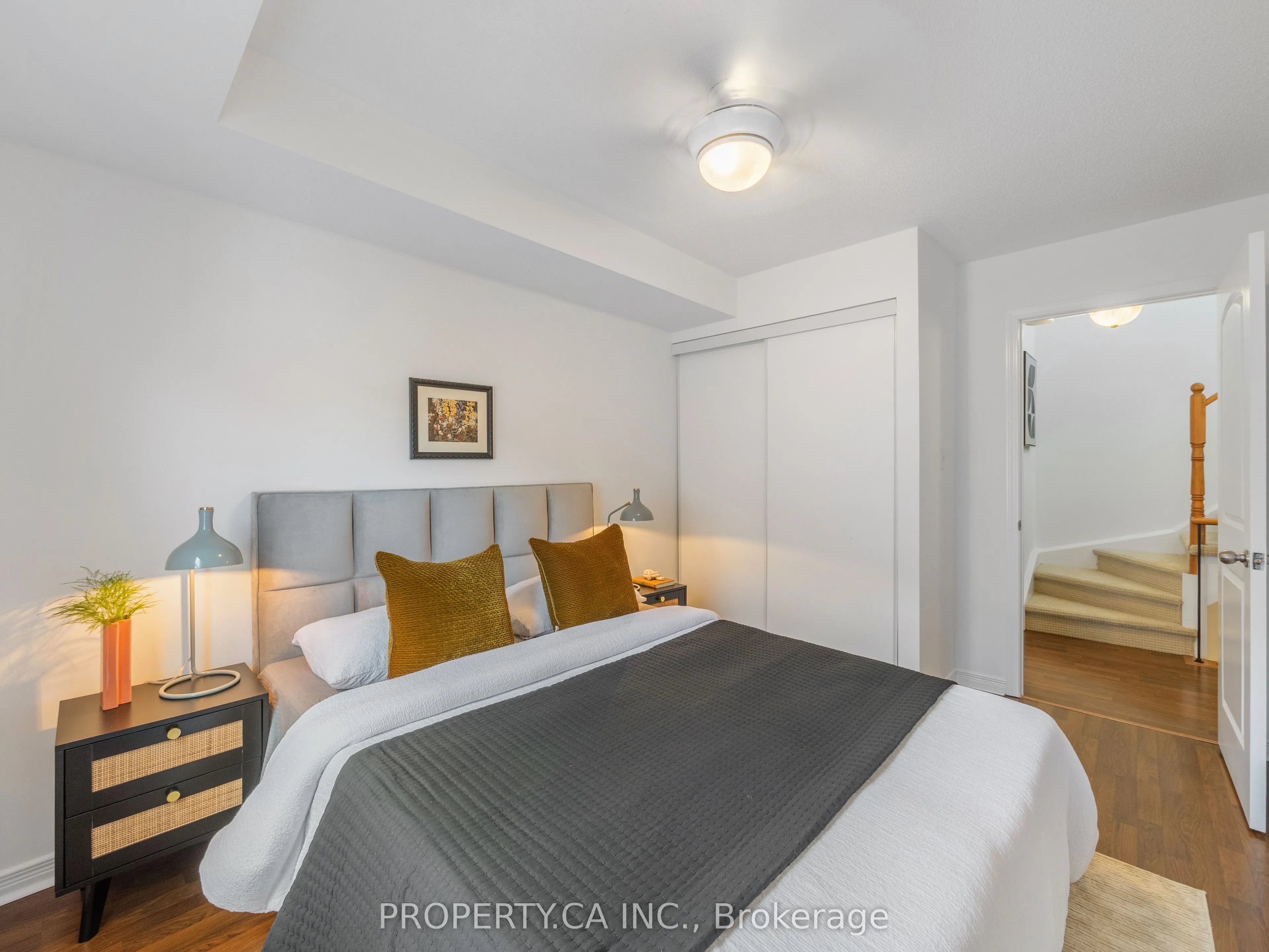 819 Dundas Street E, #4
