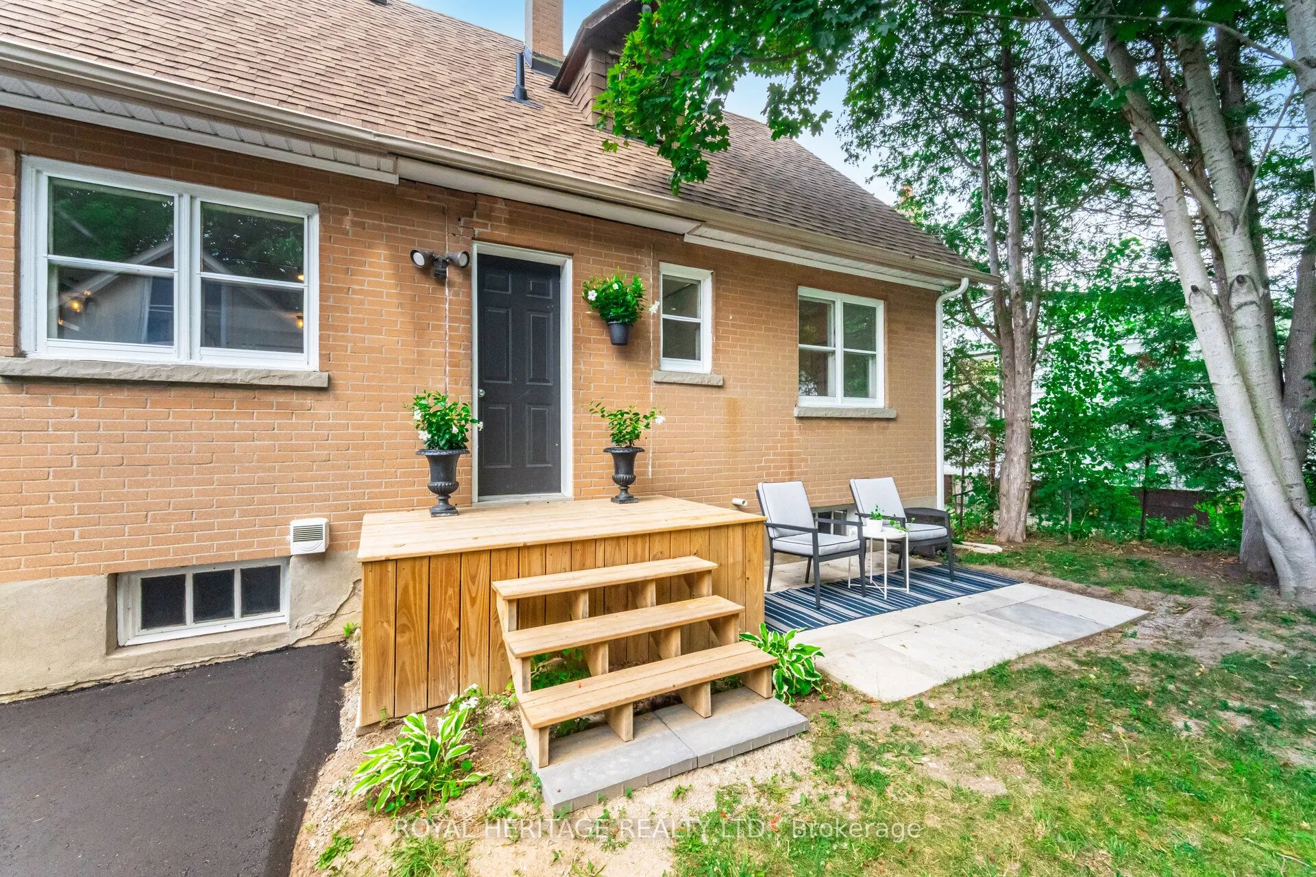 241 Marquette Avenue