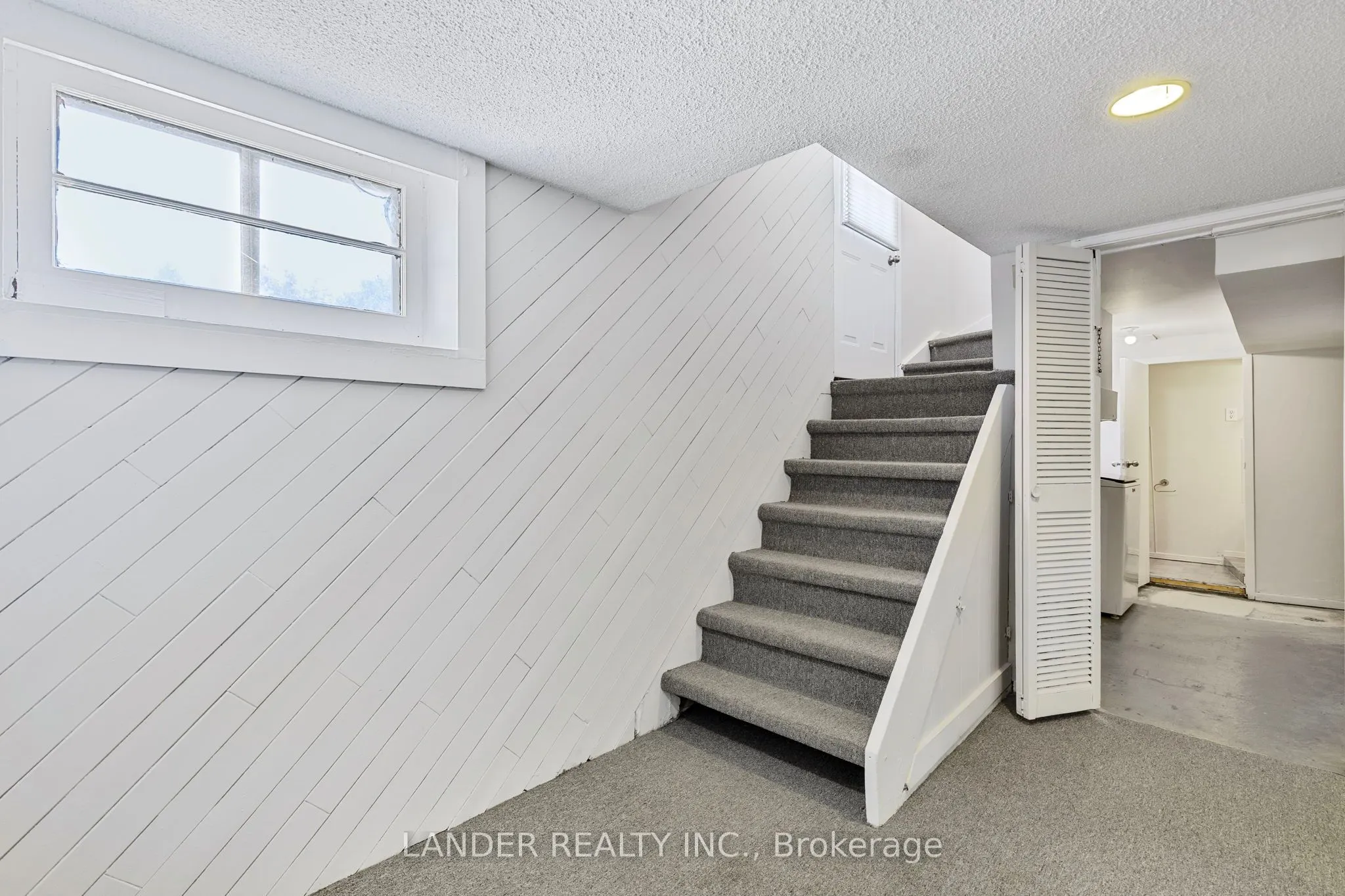 80 Minerva Avenue