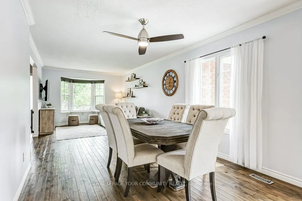 44 Canadian Oaks Drive