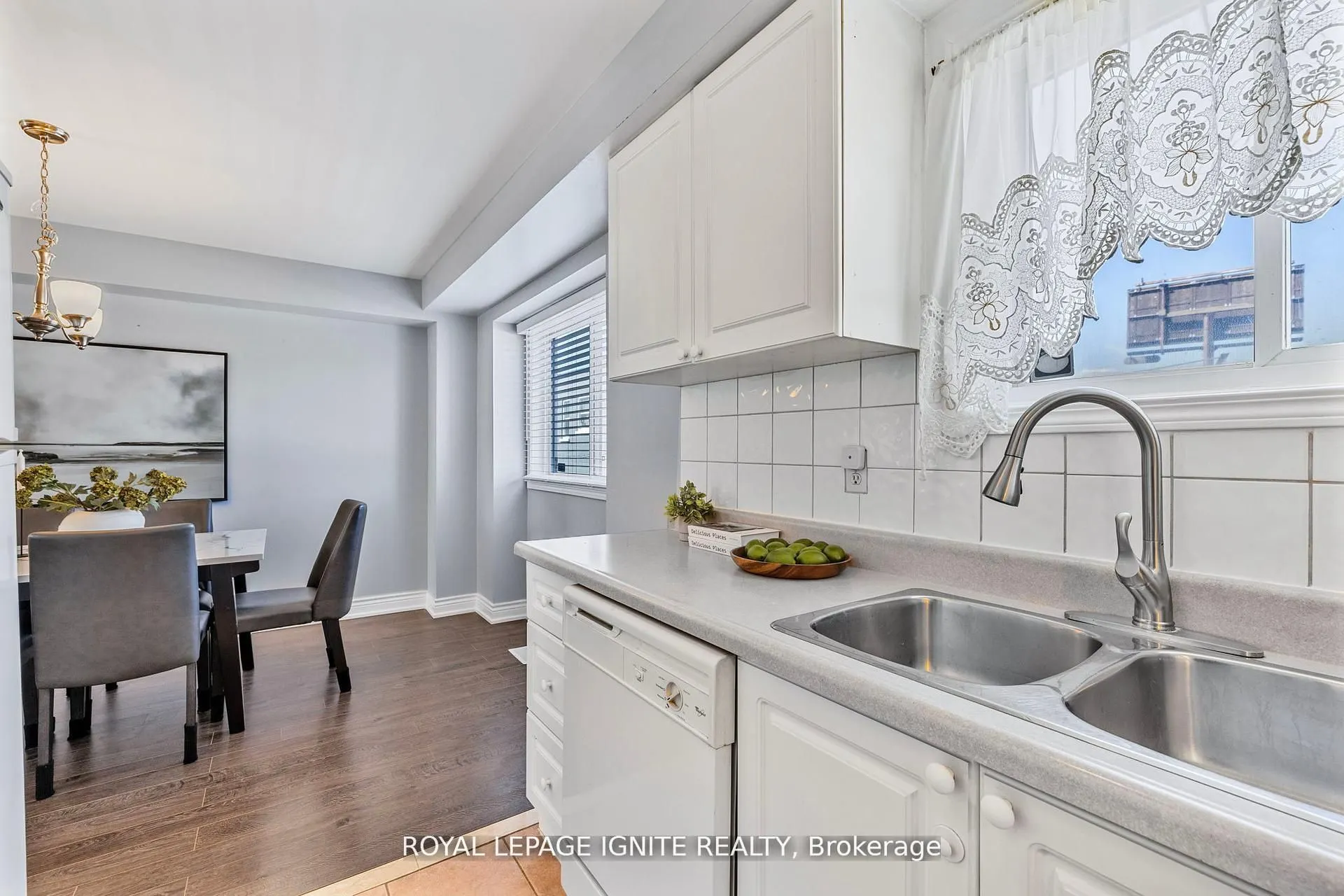 12 Eli Shackleton Court