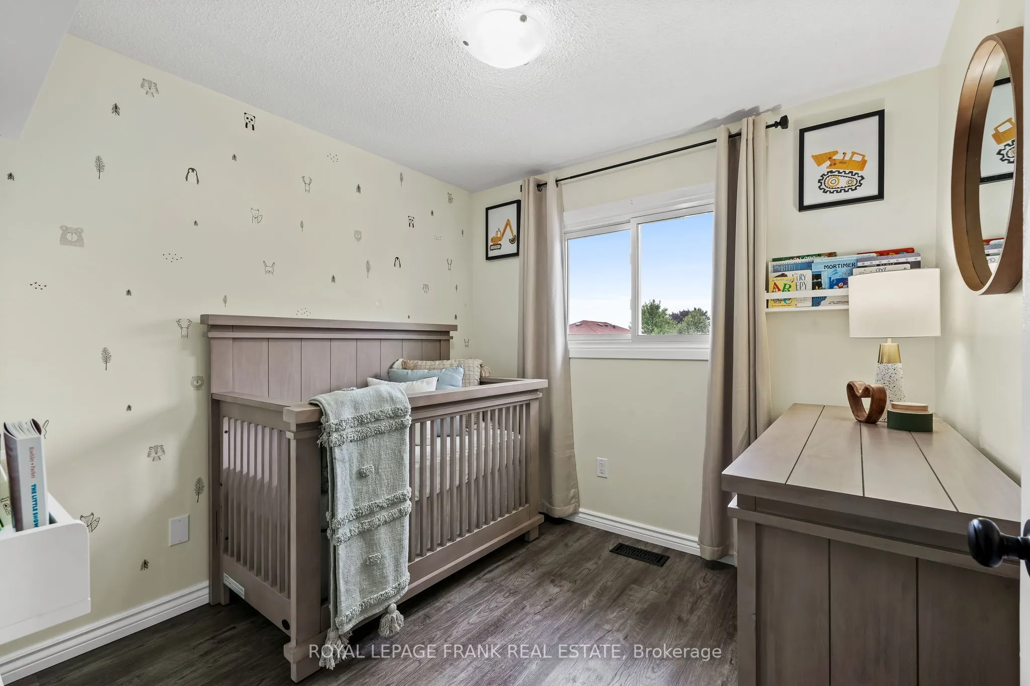 808 Crowells Street