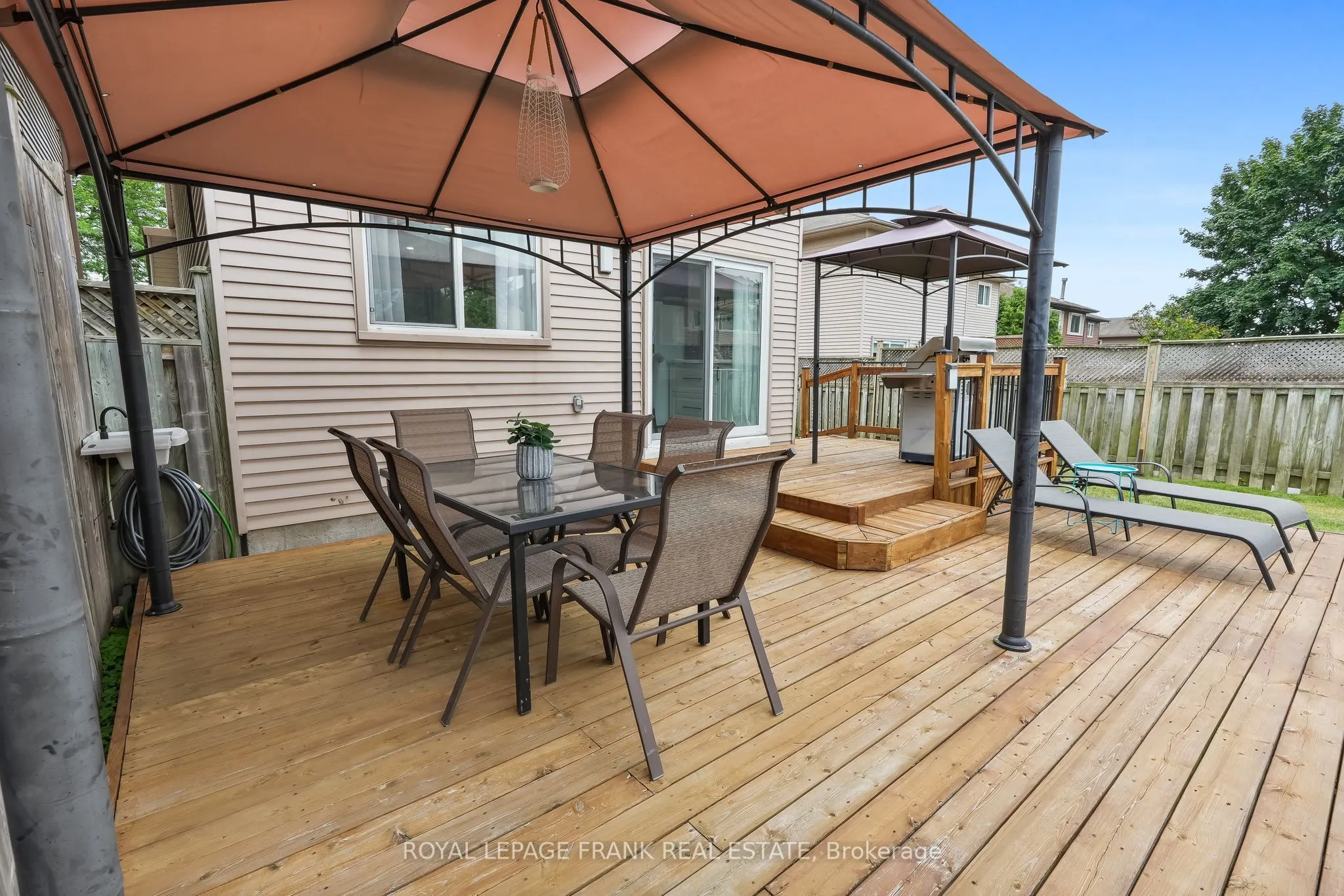 808 Crowells Street