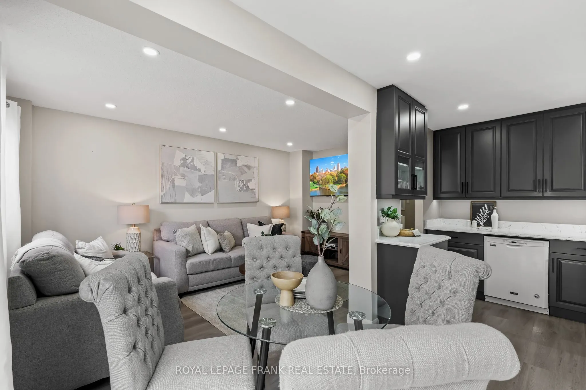 808 Crowells Street