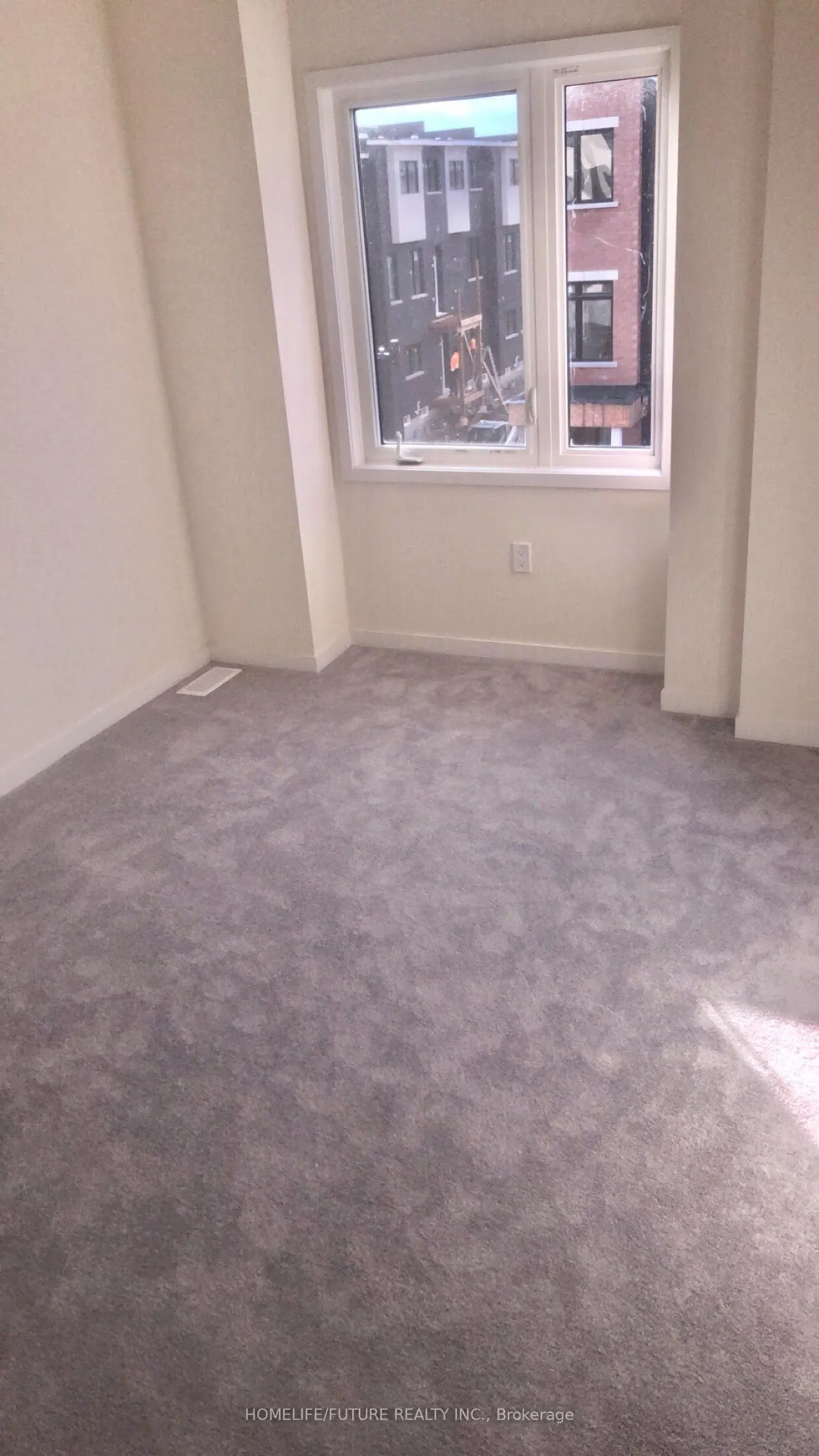 978 Kicking Horse Path