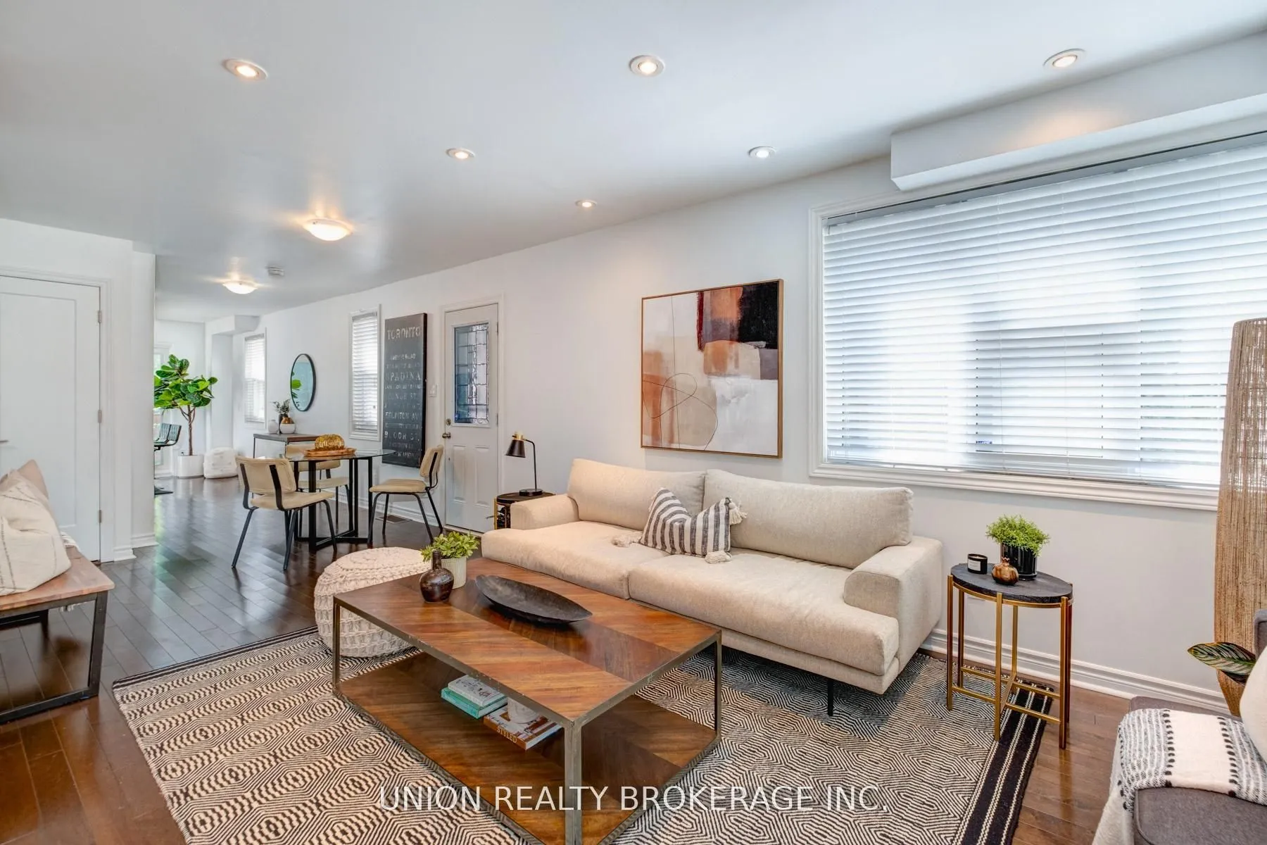 301 Victoria Park Avenue
