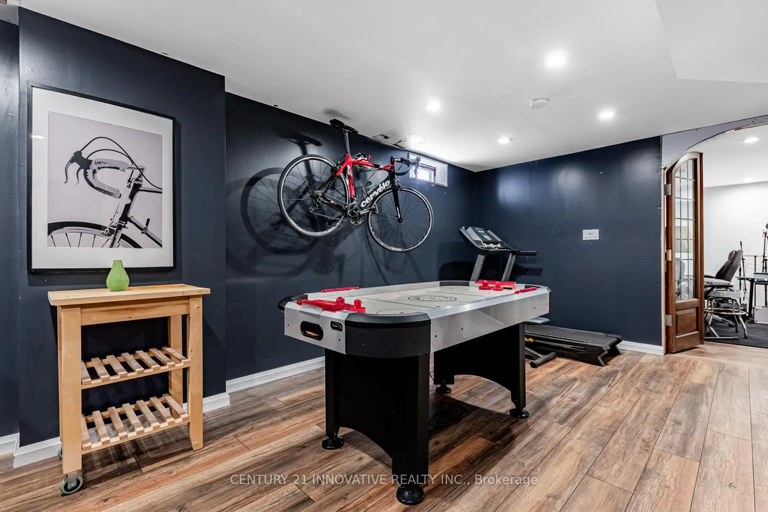 4 Blackfriar Avenue