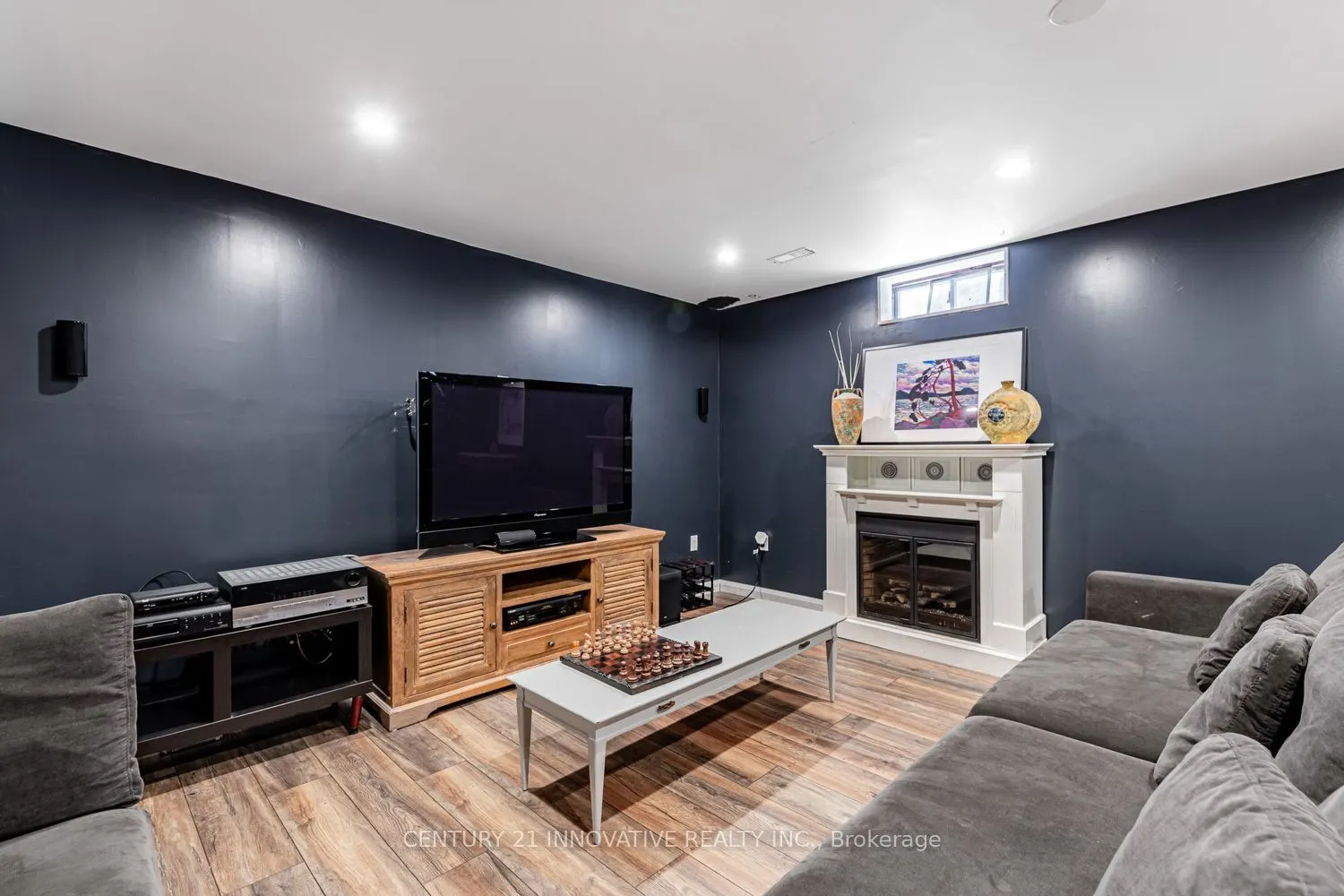 4 Blackfriar Avenue