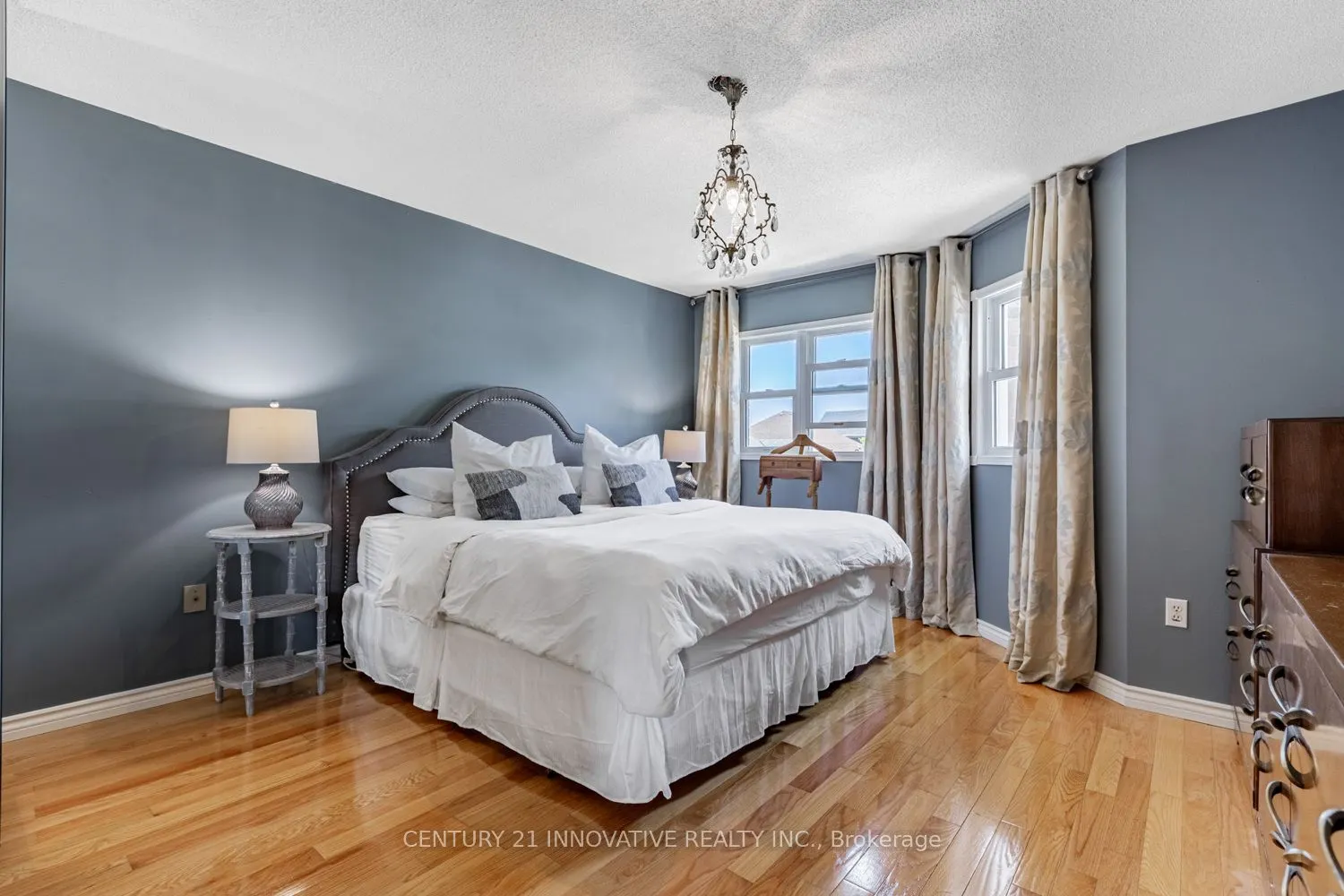 4 Blackfriar Avenue