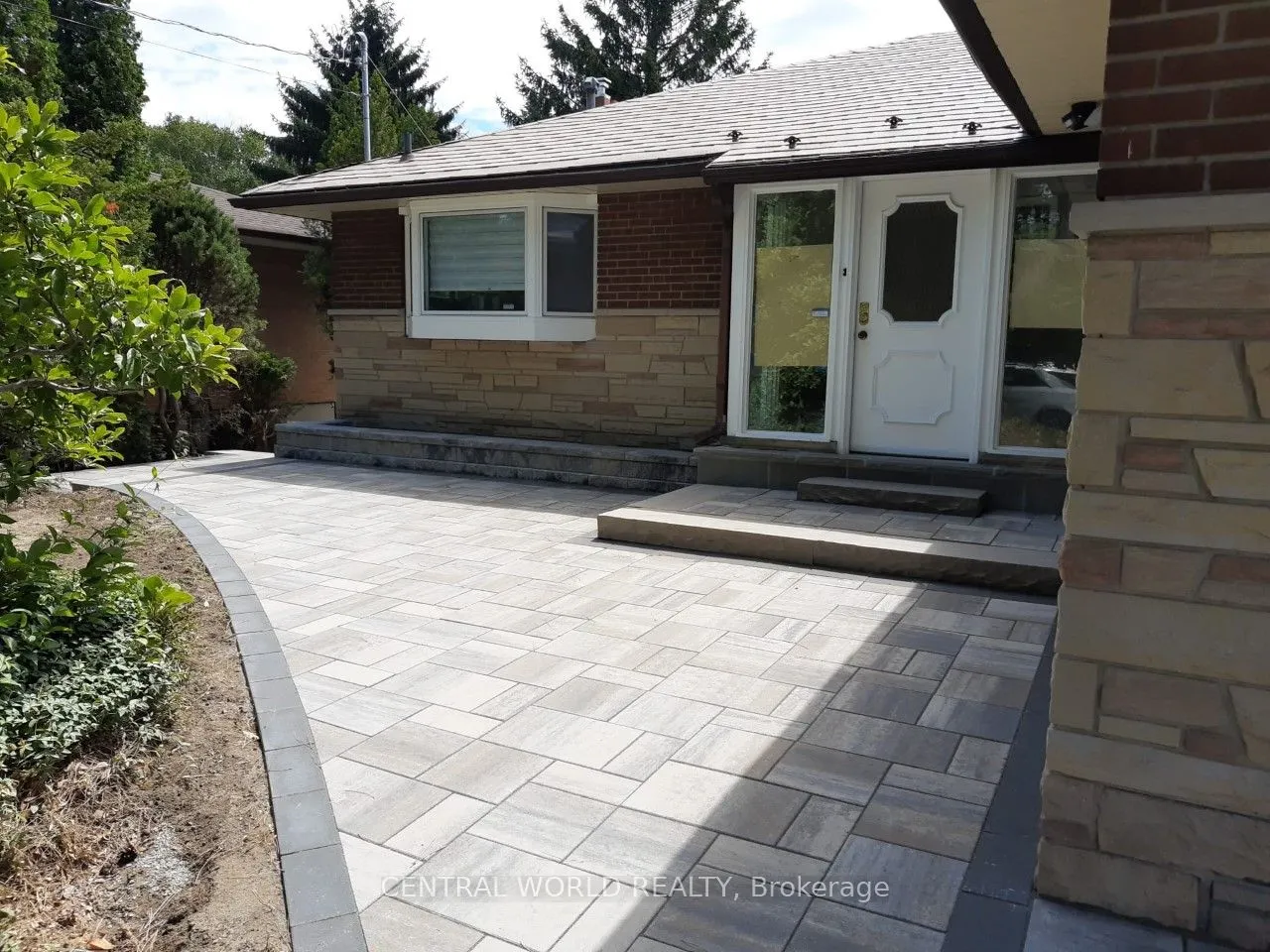 158 Greyabbey Trail, #Basement