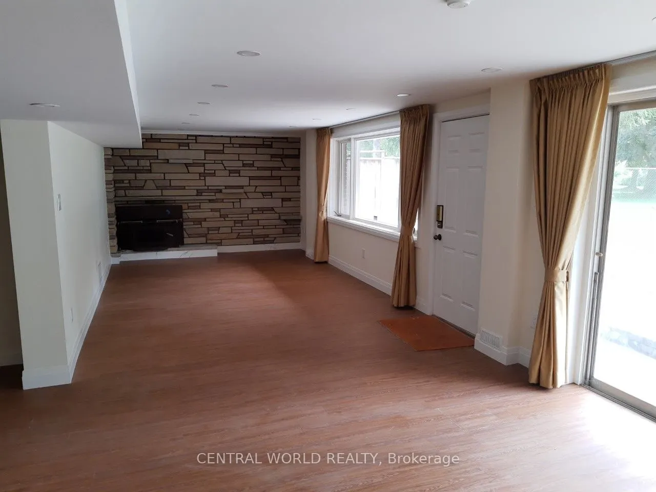 158 Greyabbey Trail, #Basement