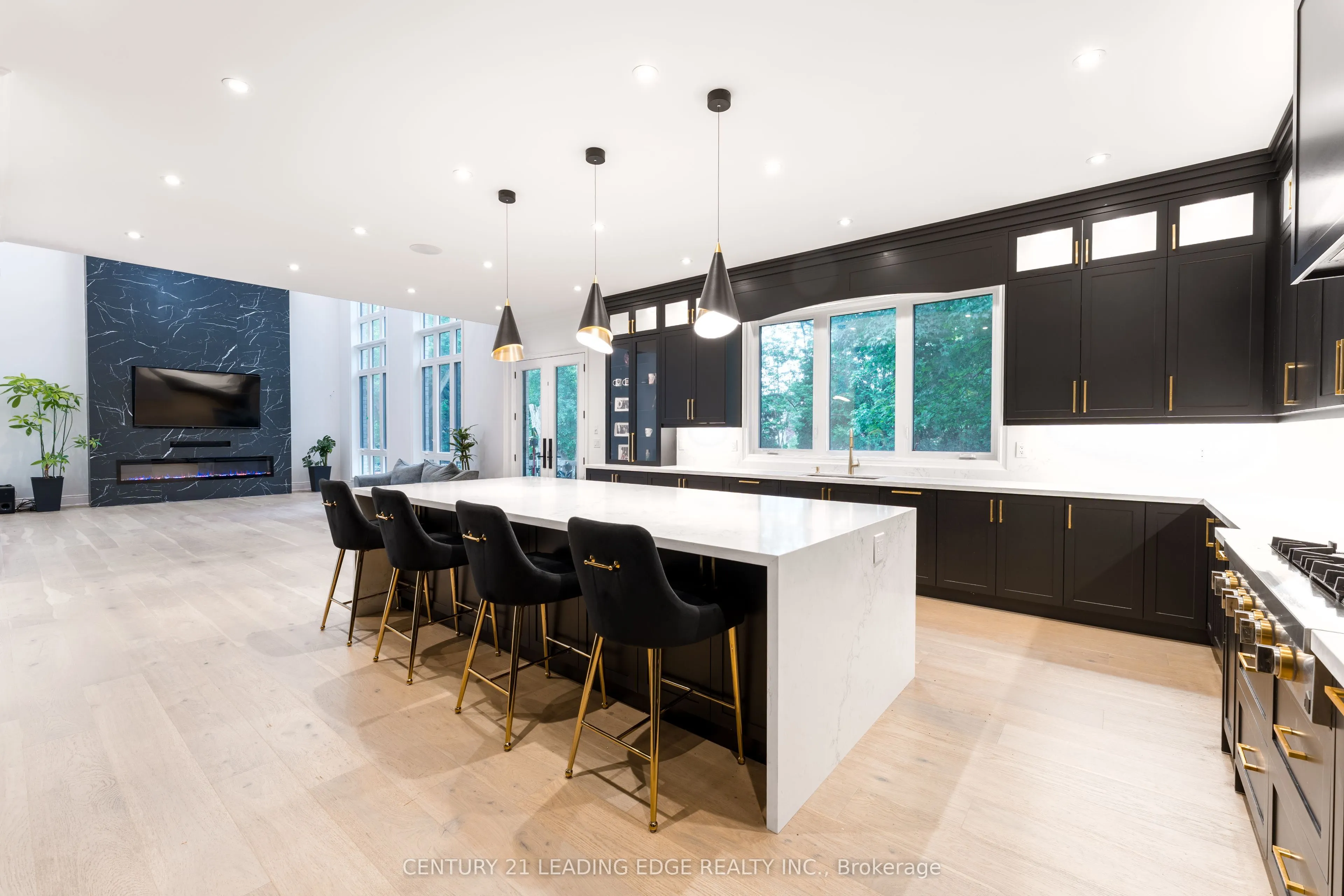 3995 Ellesmere Road