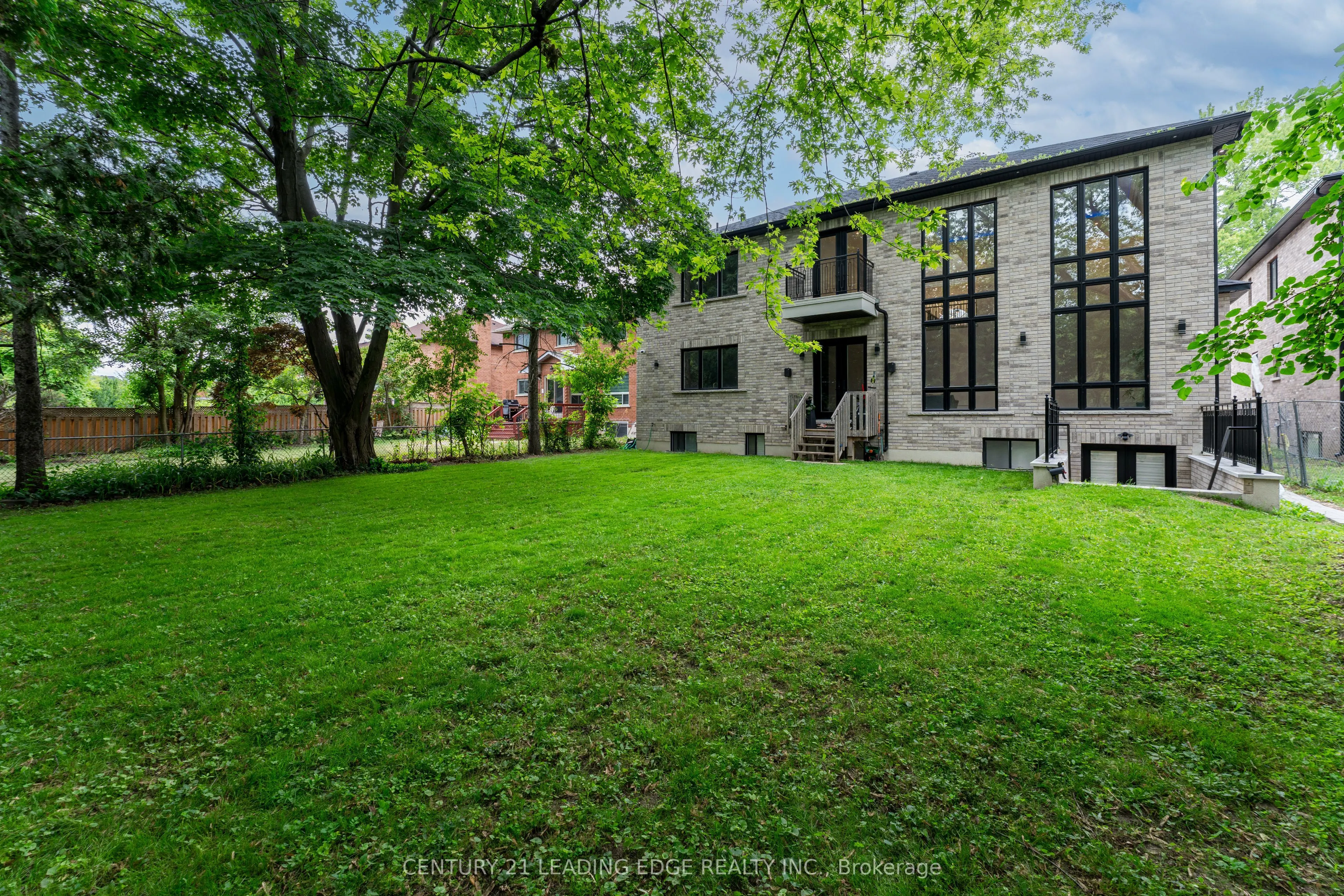 3995 Ellesmere Road