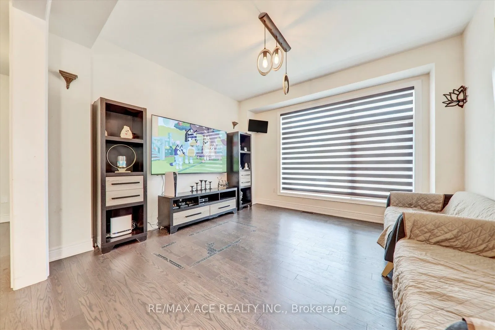 63 Wamsley Crescent