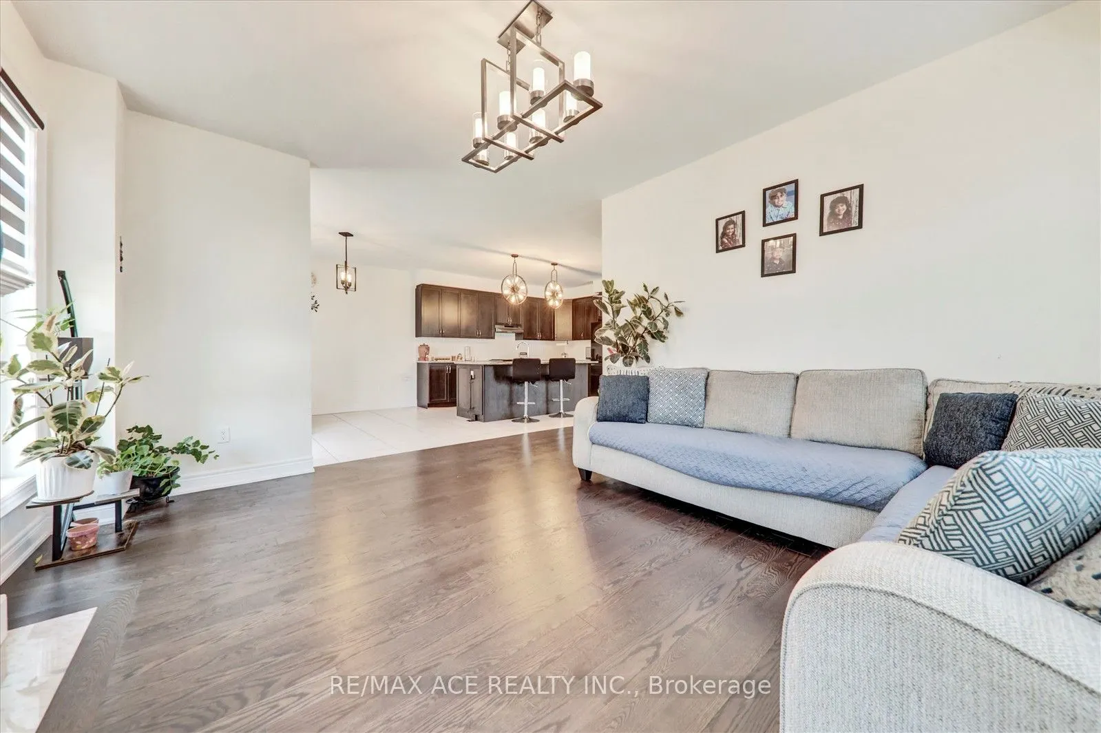 63 Wamsley Crescent