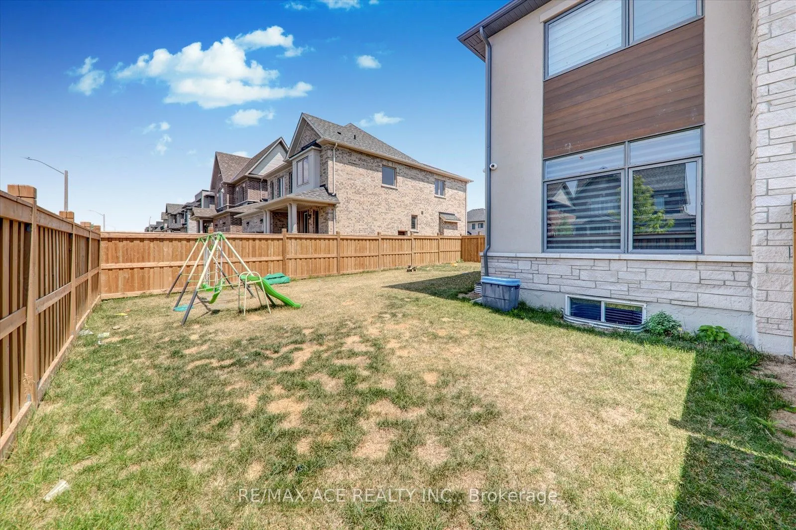 63 Wamsley Crescent