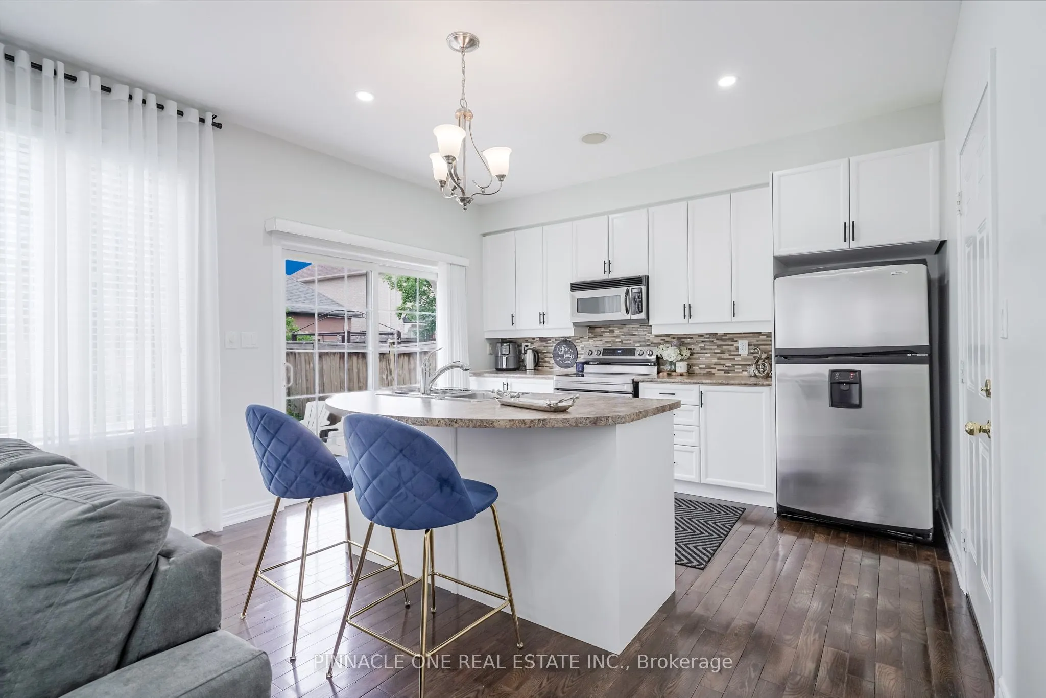 2 Marriner Crescent