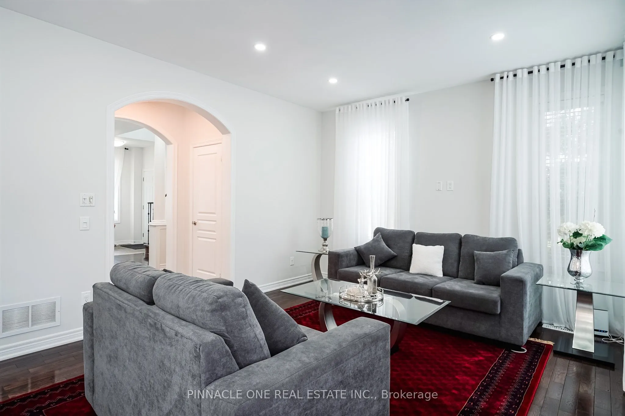 2 Marriner Crescent