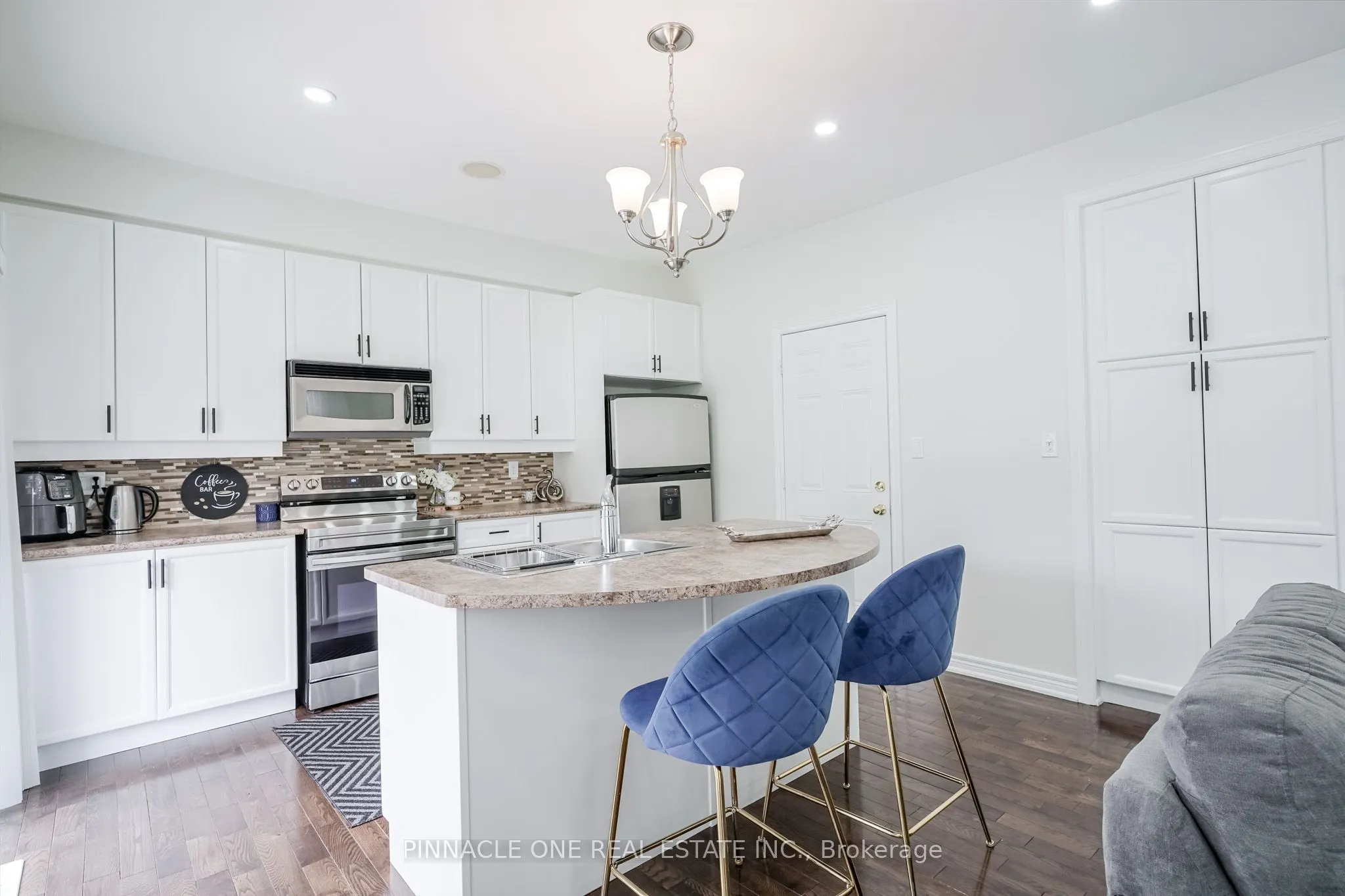 2 Marriner Crescent