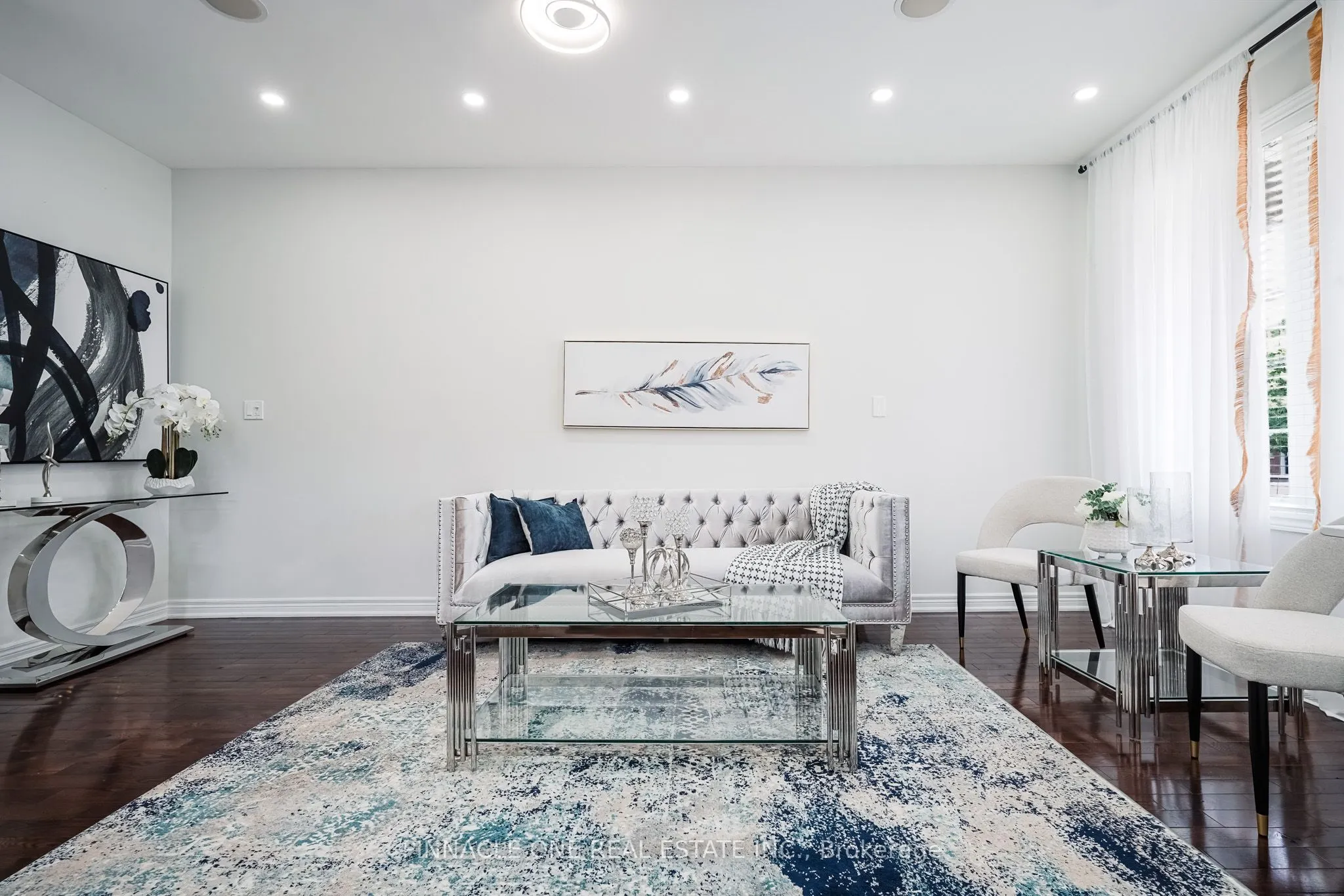 2 Marriner Crescent