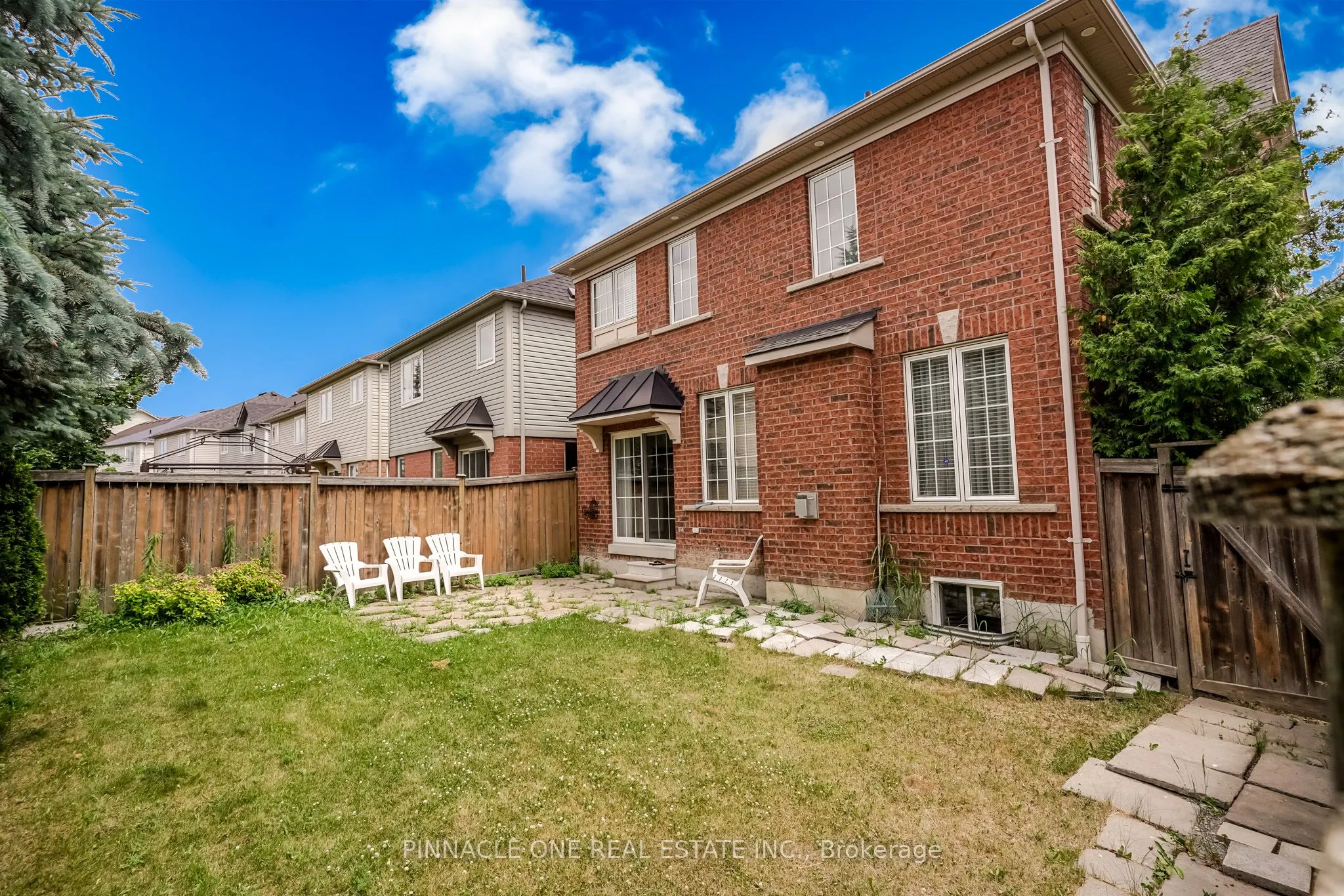 2 Marriner Crescent