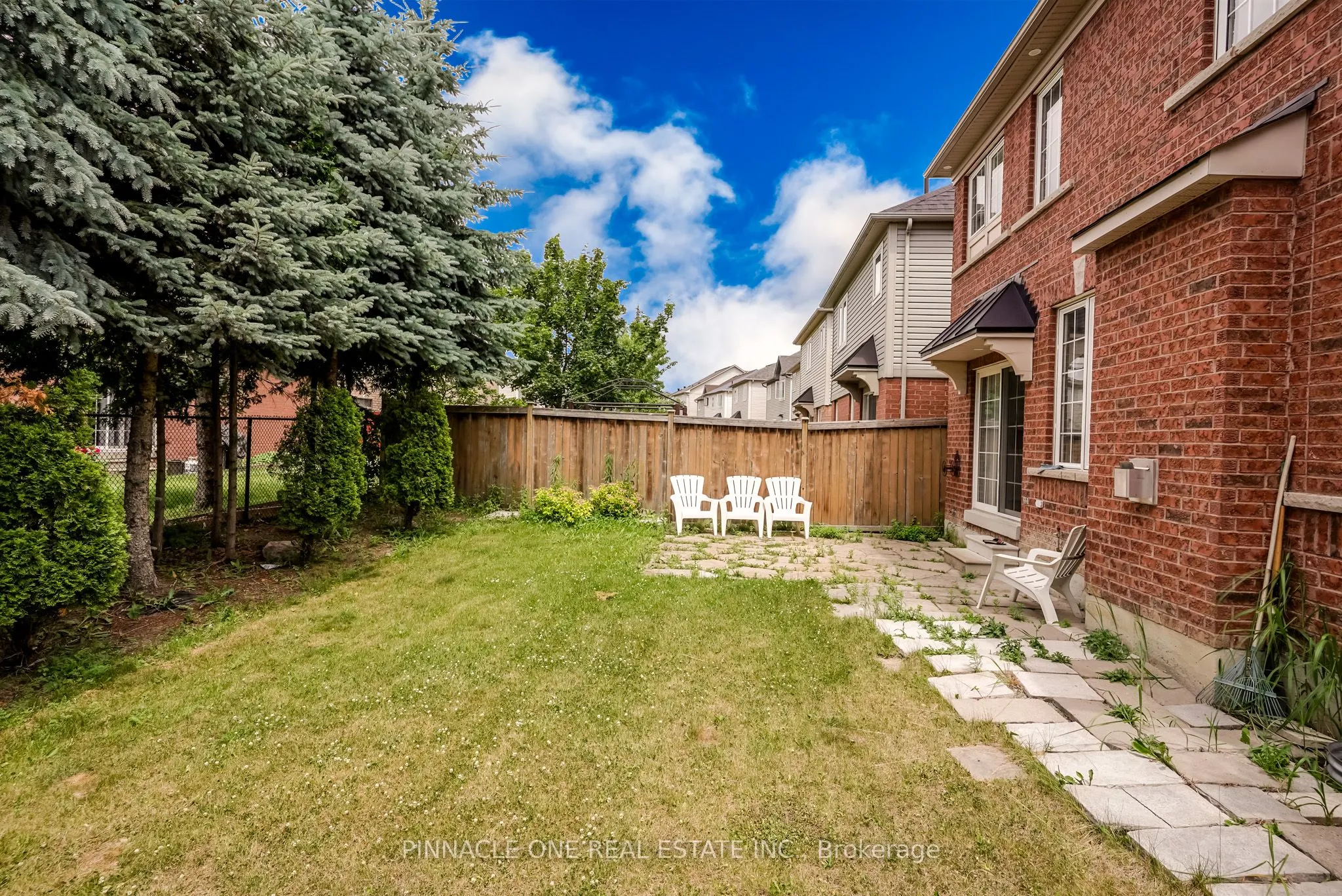 2 Marriner Crescent