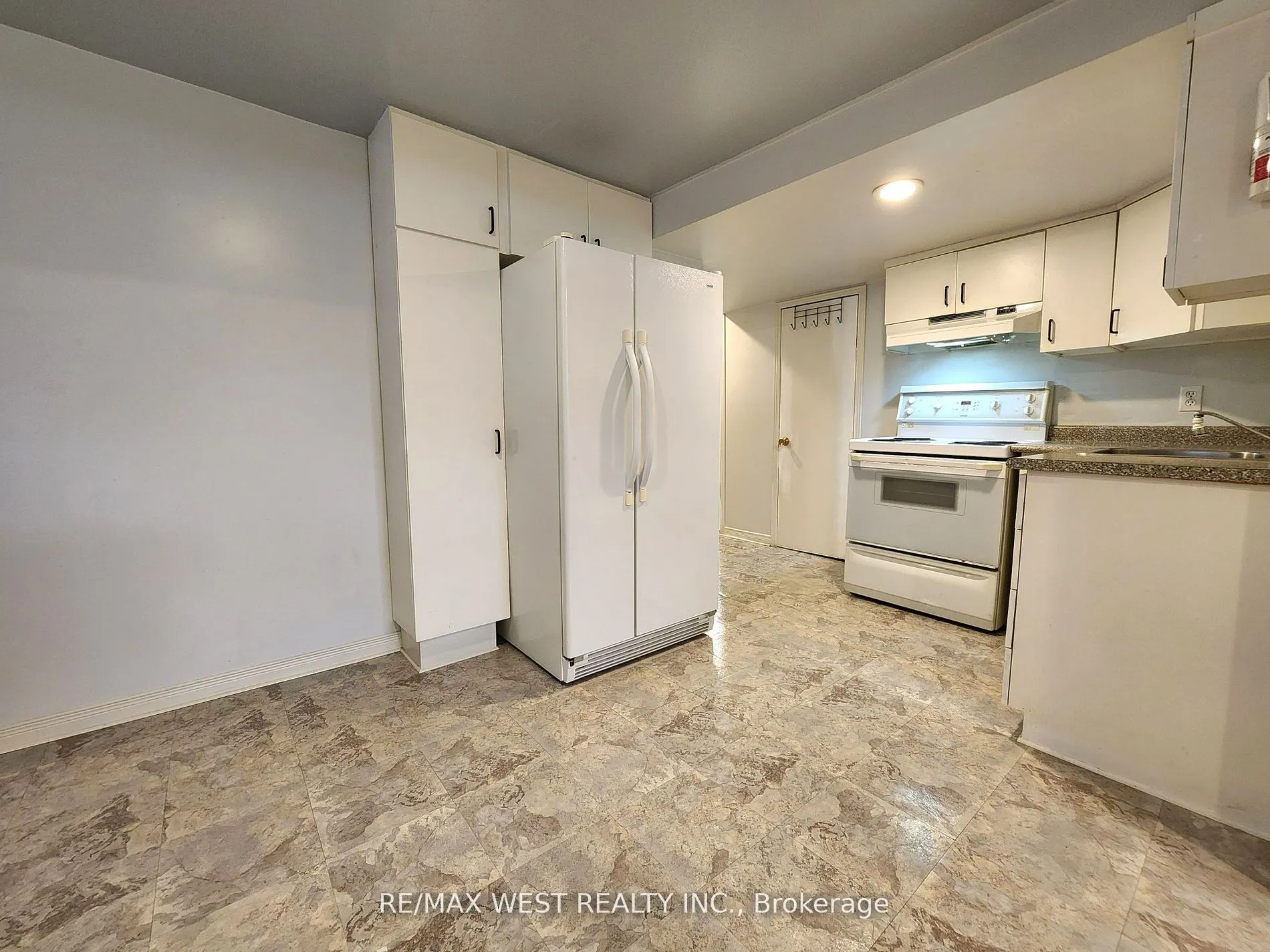 5 Cora Crescent, #Bsmt