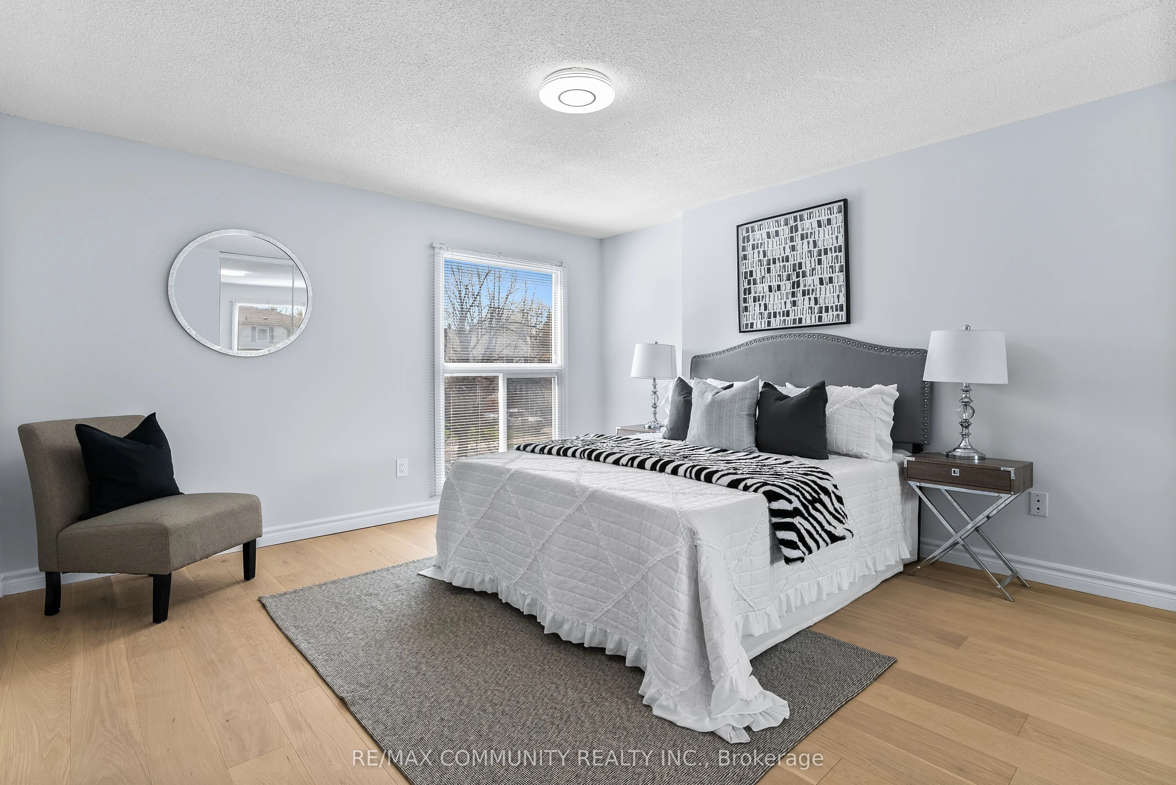71 Buckhurst Crescent