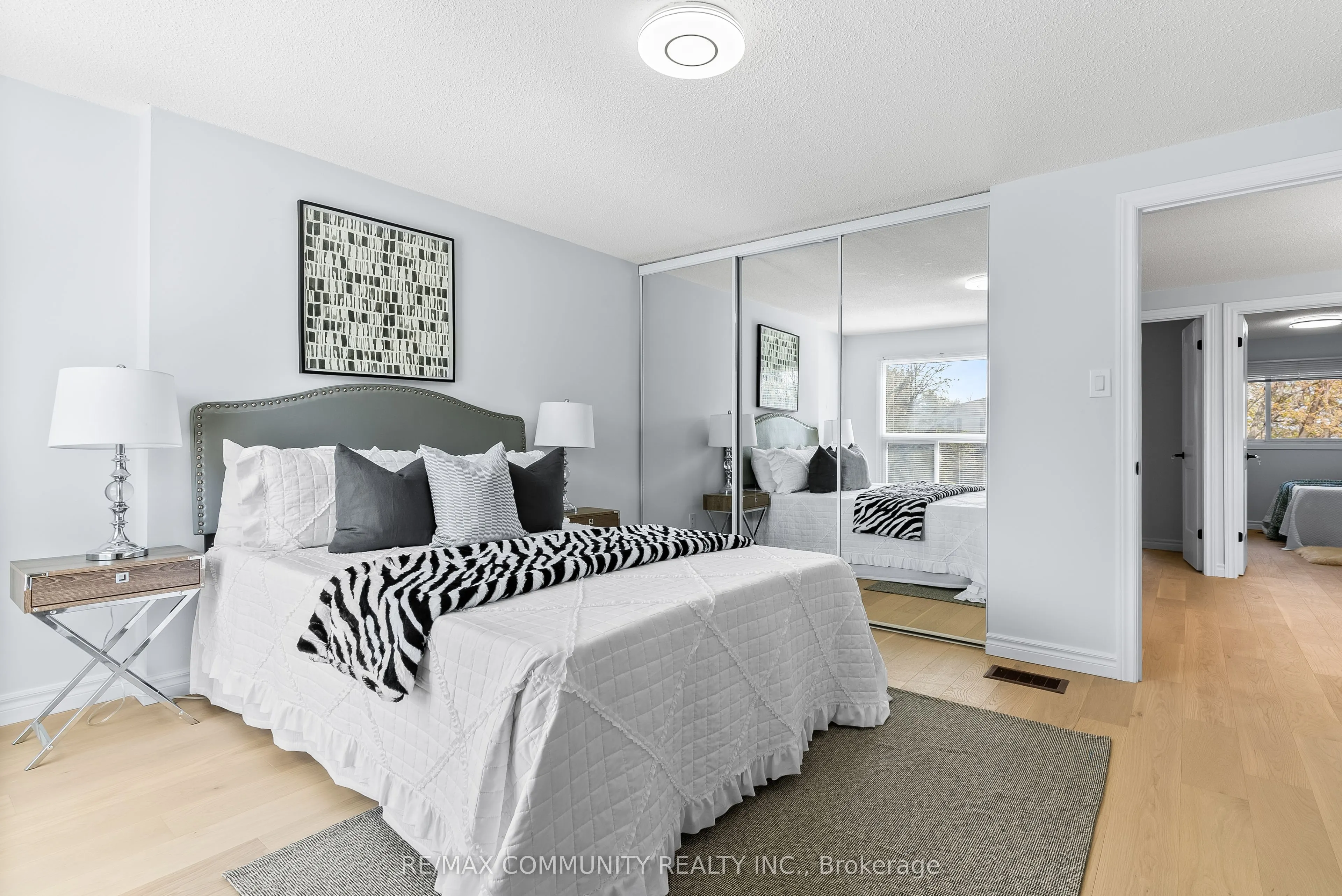 71 Buckhurst Crescent