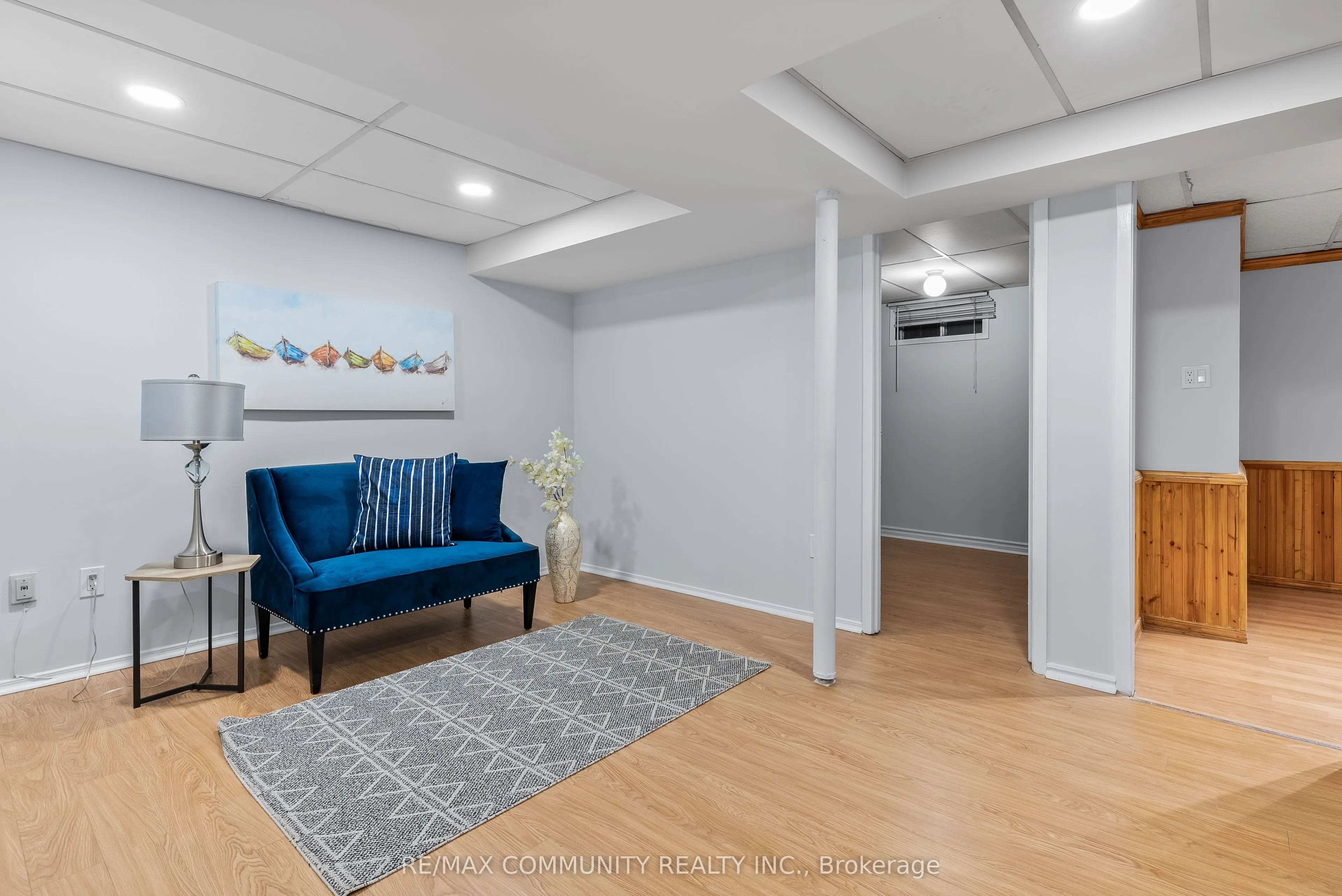 71 Buckhurst Crescent