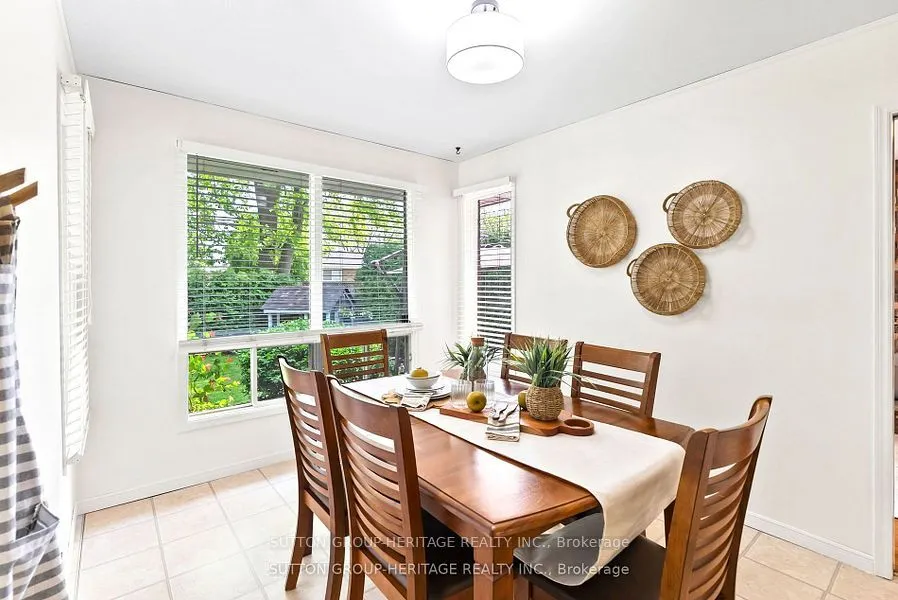 232 Kensington Crescent
