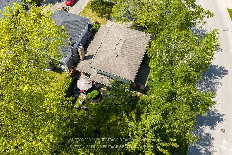 232 Kensington Crescent