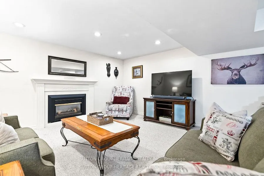 232 Kensington Crescent