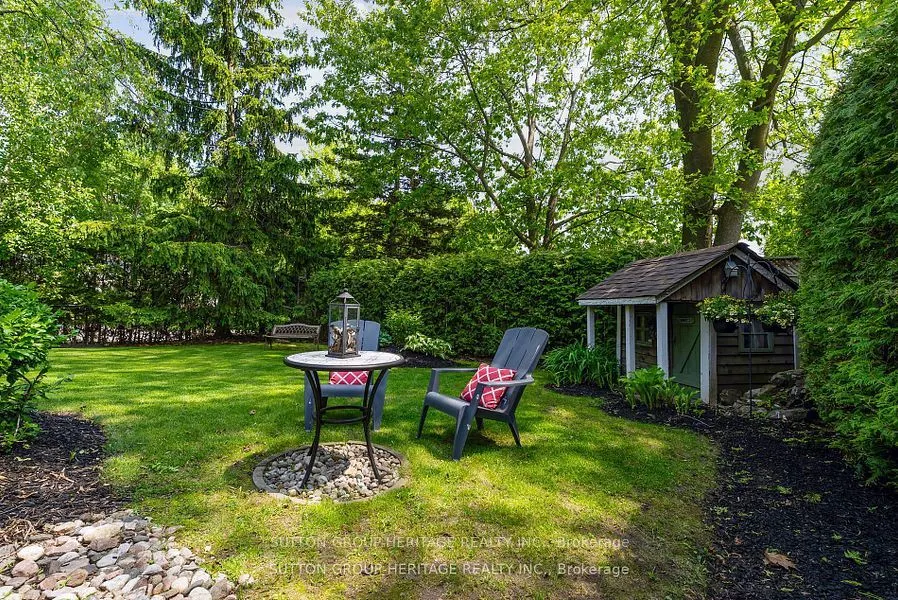 232 Kensington Crescent