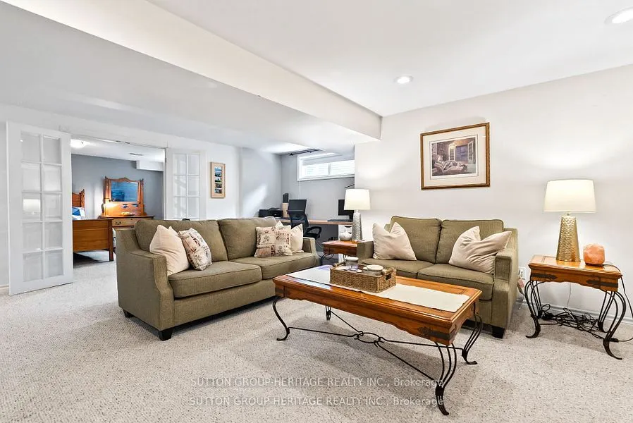 232 Kensington Crescent
