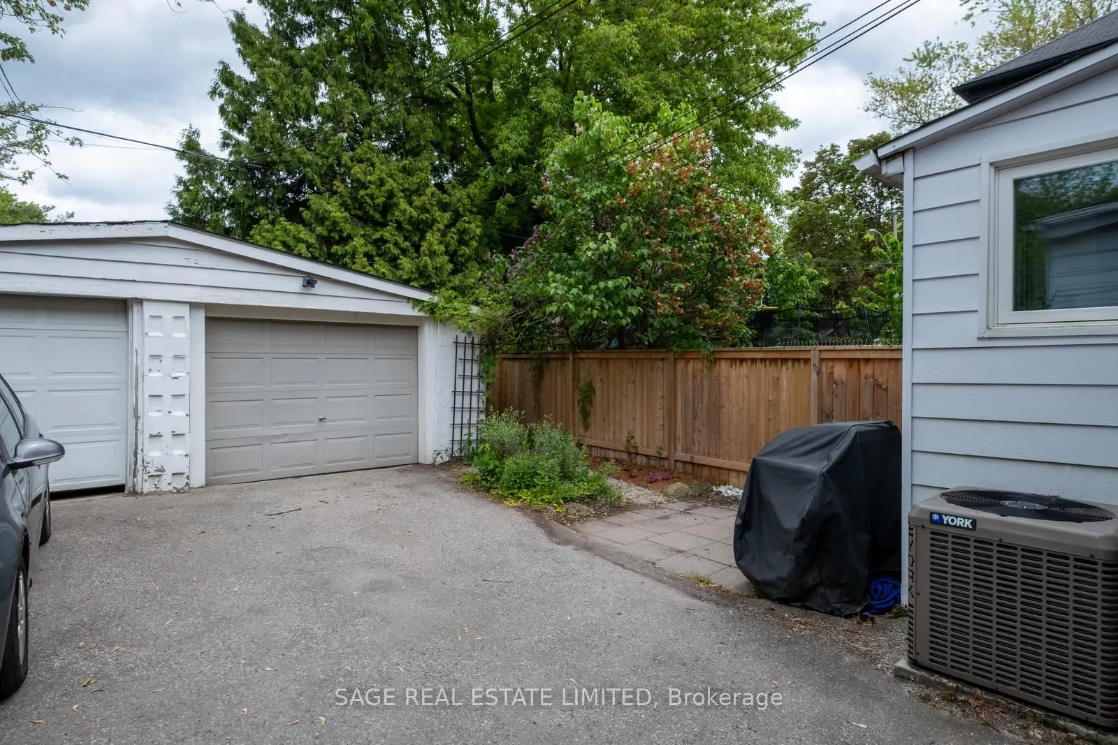 261 Monarch Park Avenue