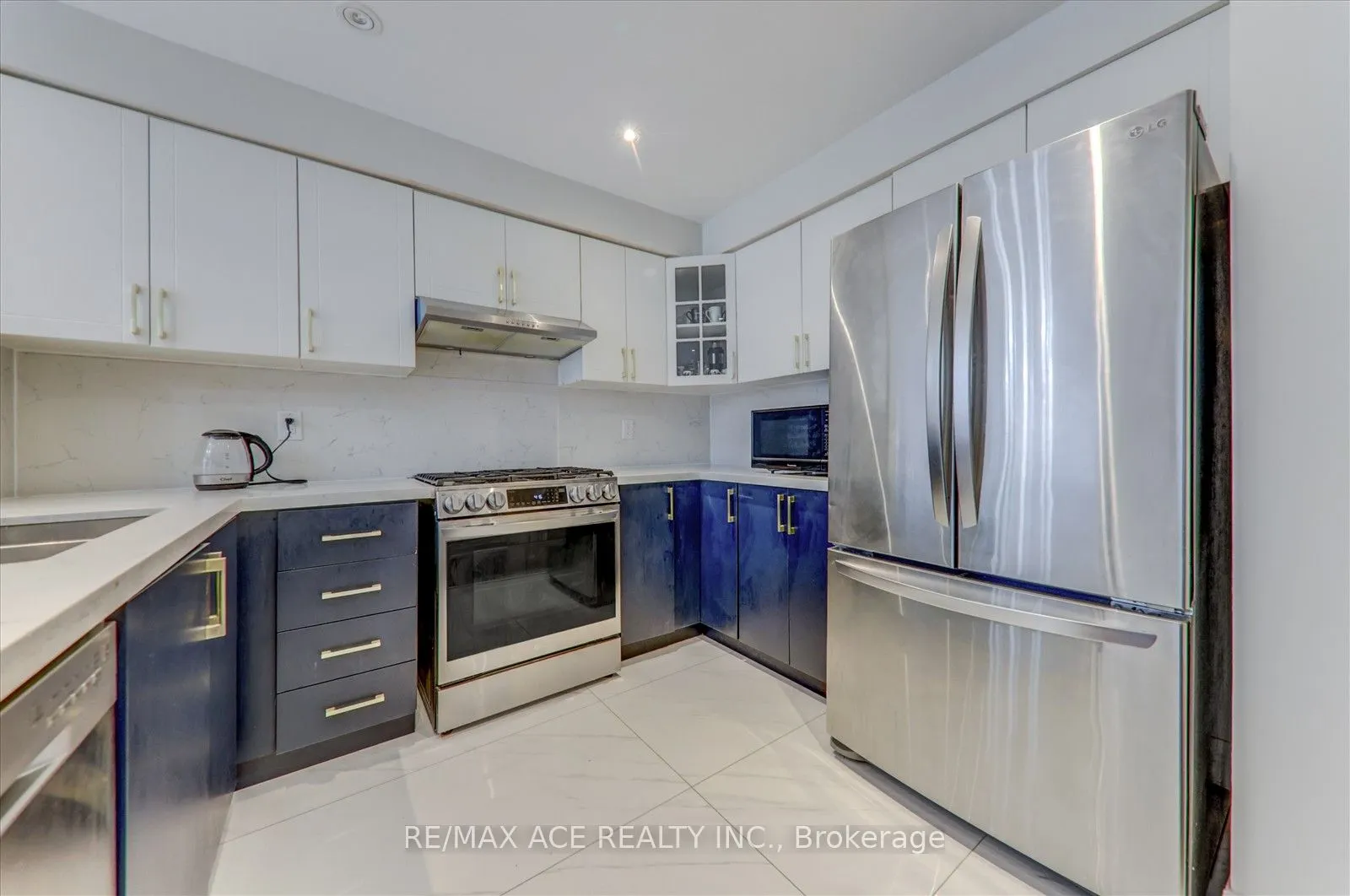11 Middlecote Drive