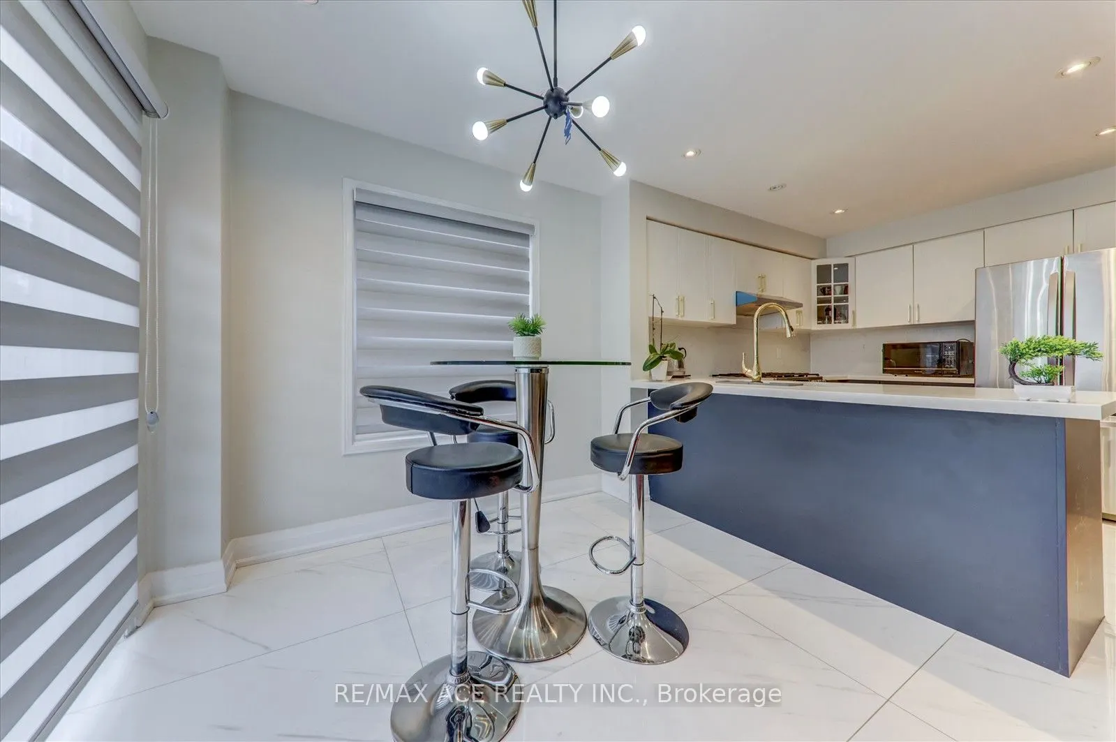 11 Middlecote Drive
