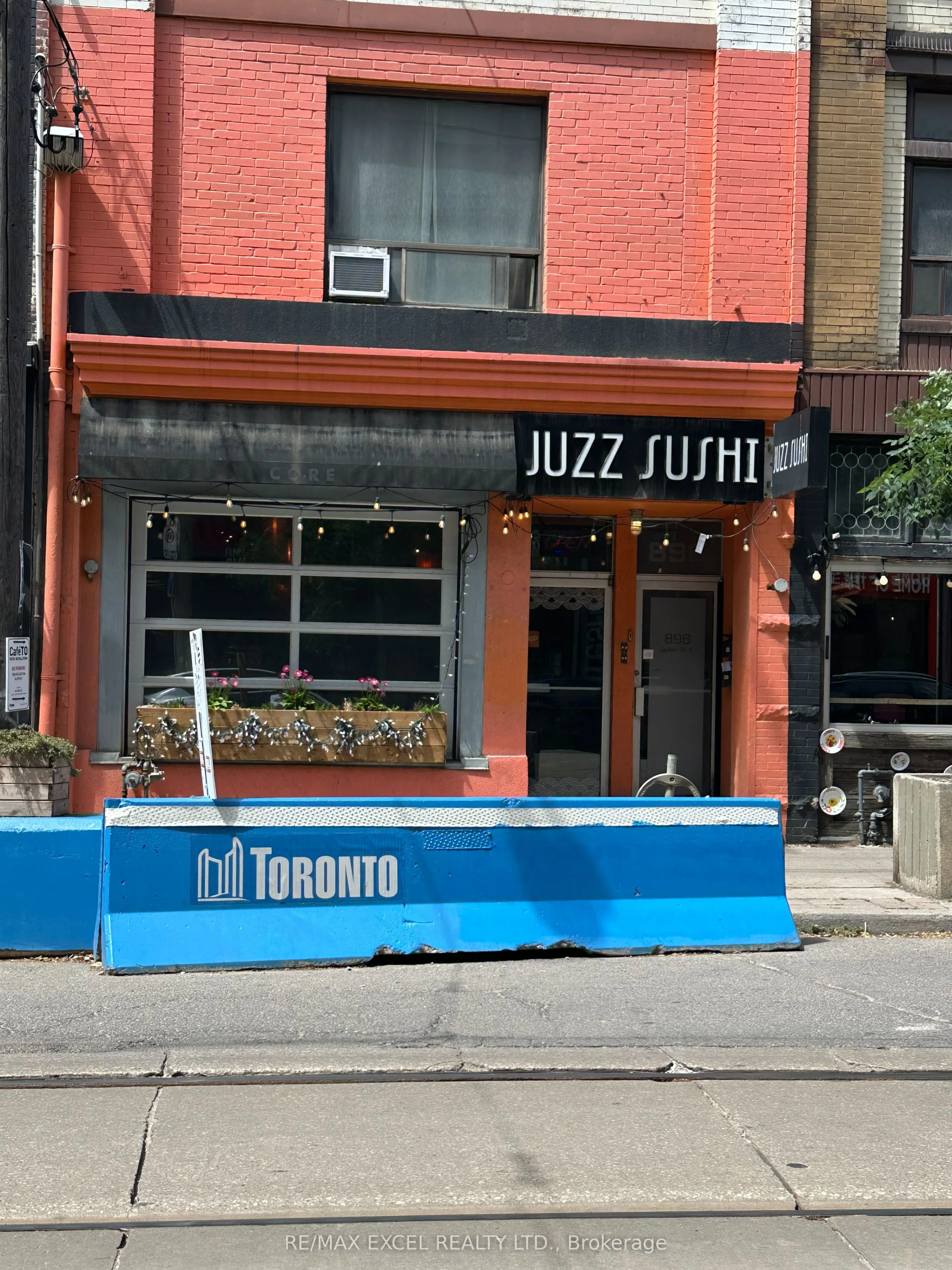 896 Queen Street E