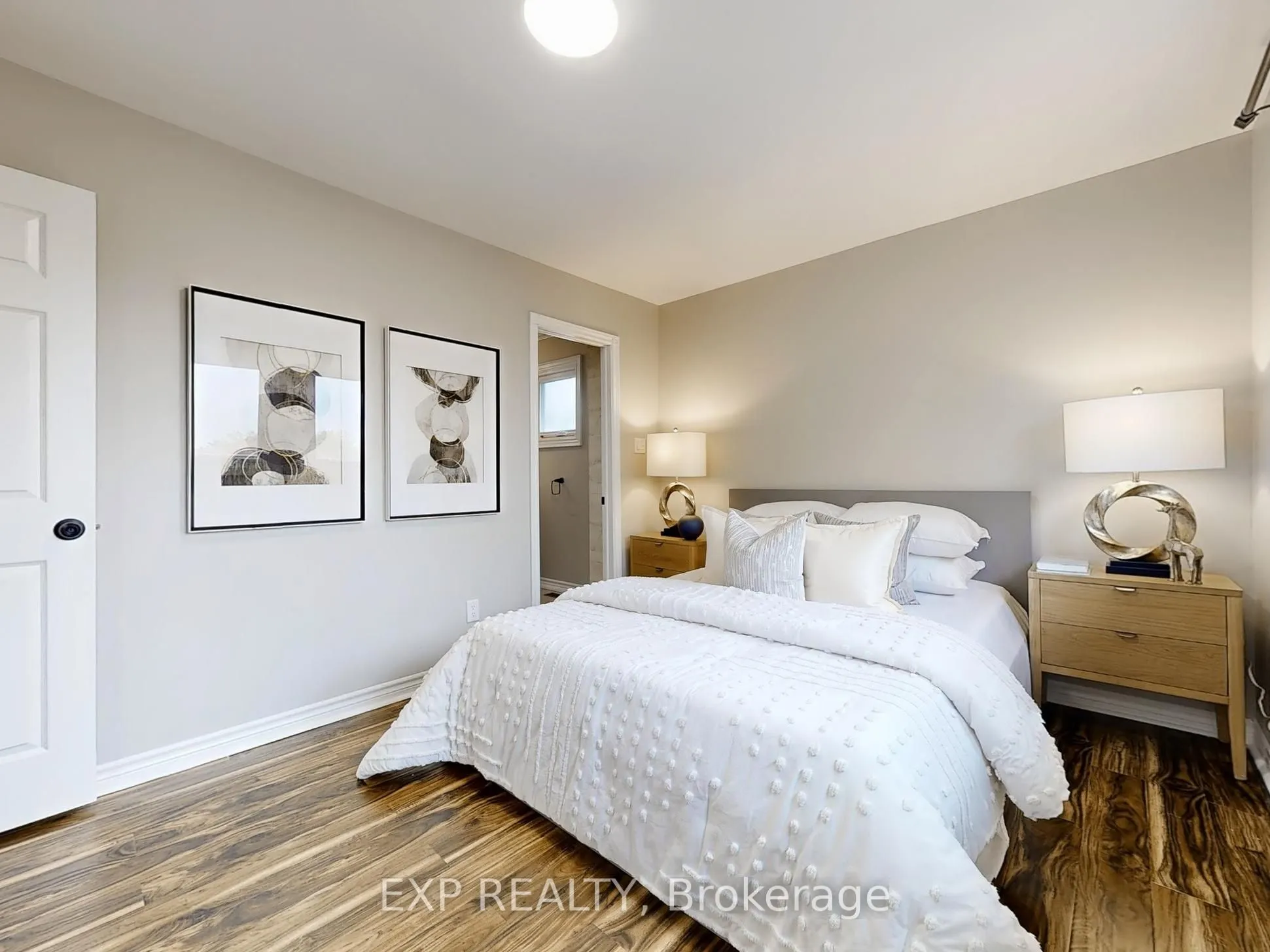 19 Kenscott Road