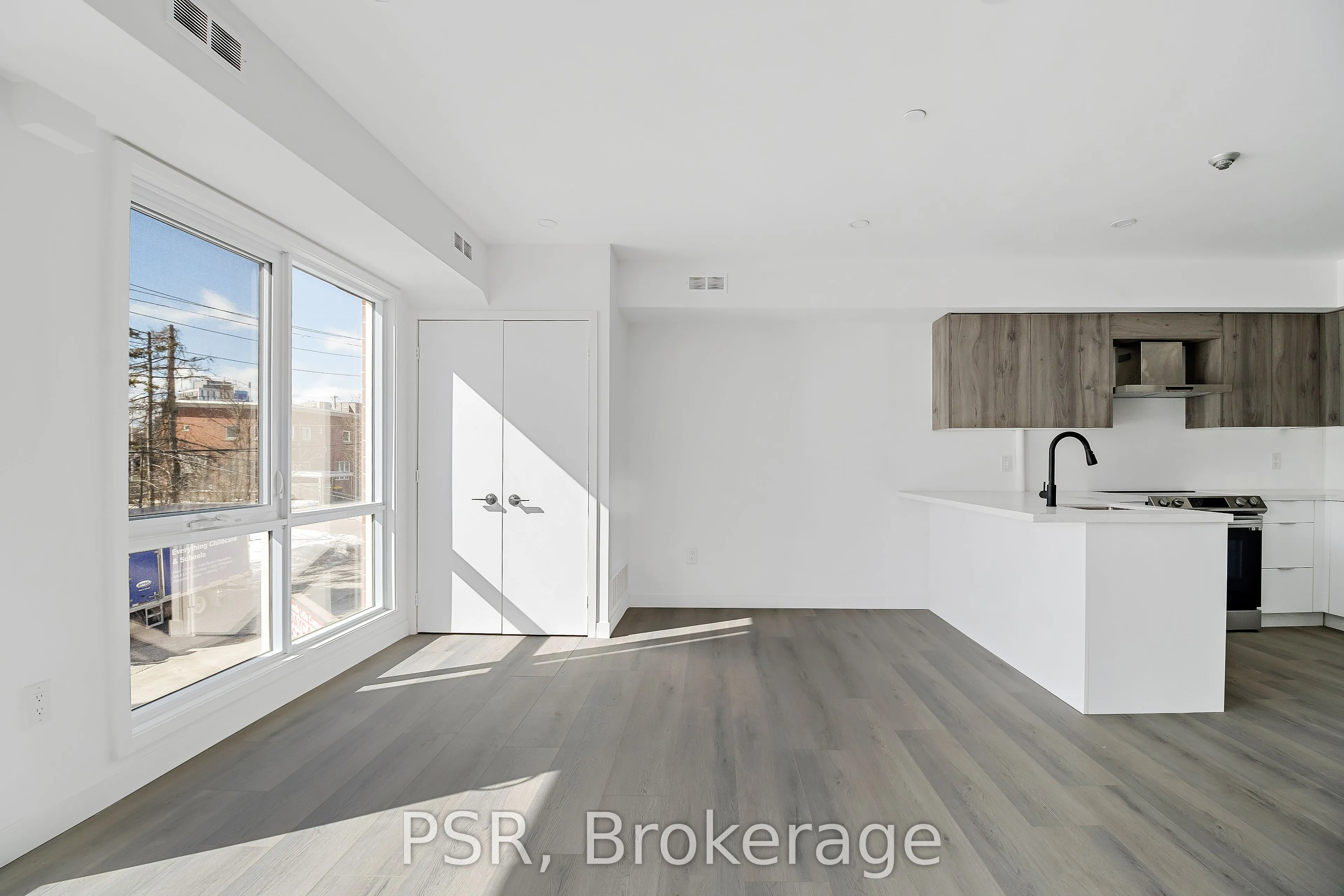 61 Orchard Park Drive, #201