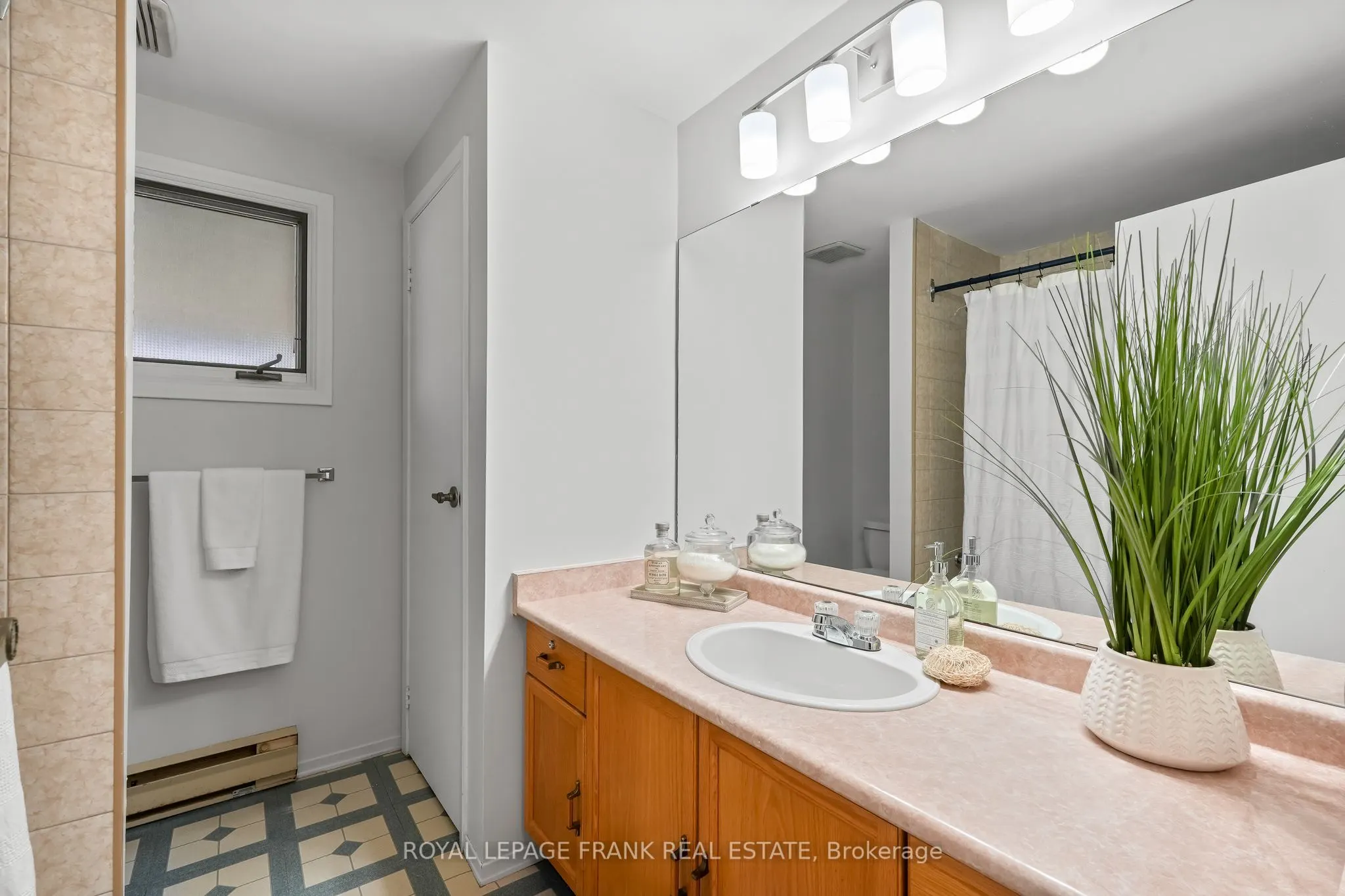 185 Wilmot Trail