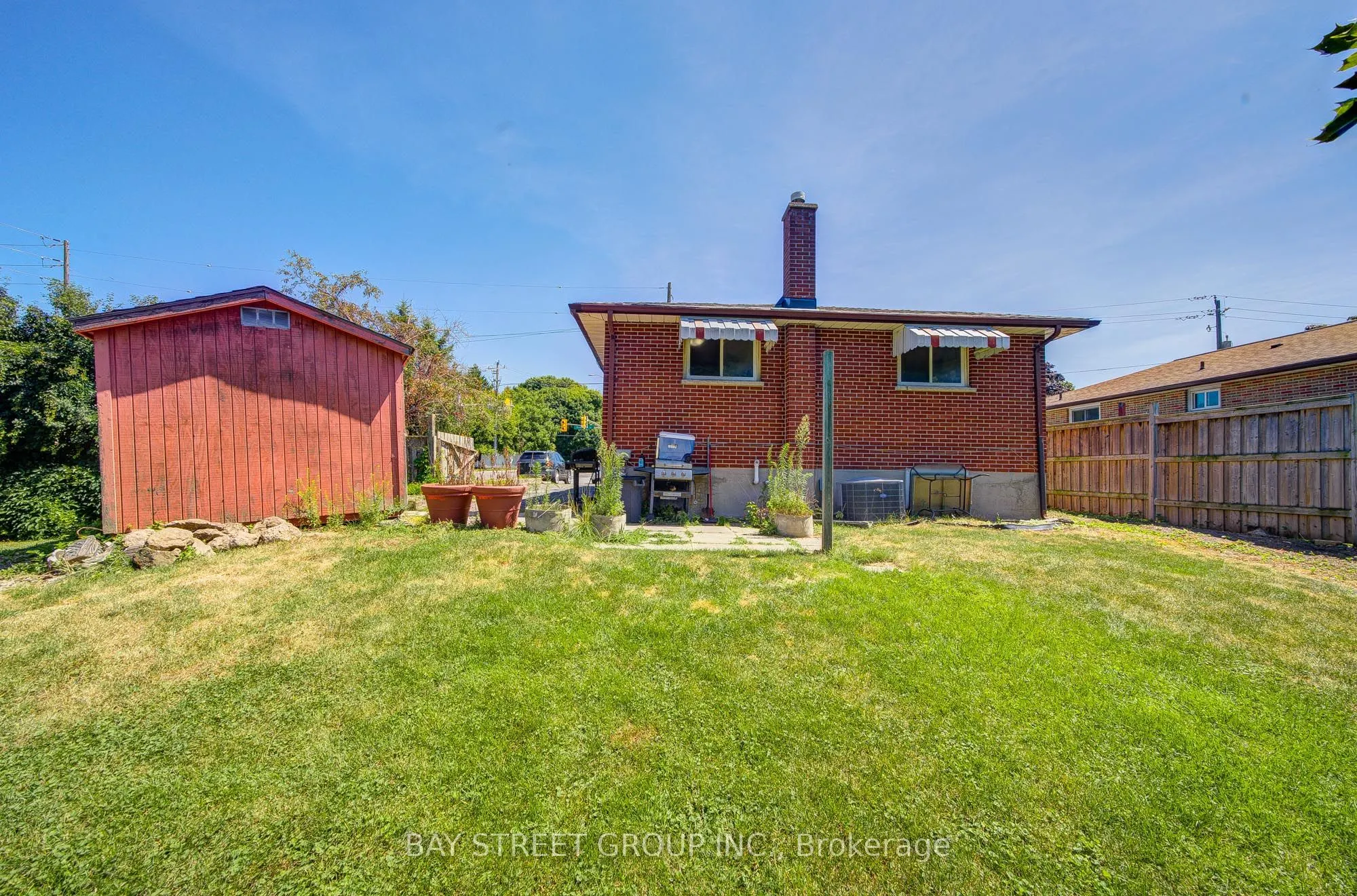 6 Keewatin Street S
